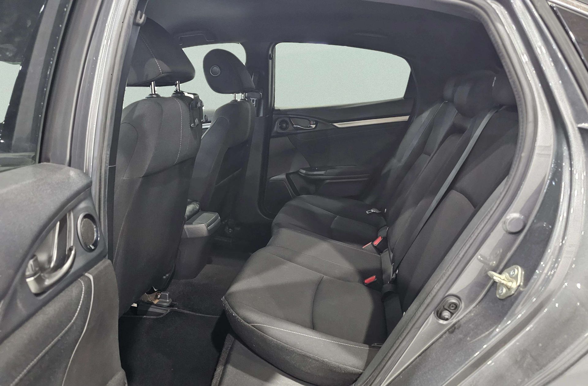 Honda Civic 1.0 I-VTEC Turbo Elegance Navi - foto 13