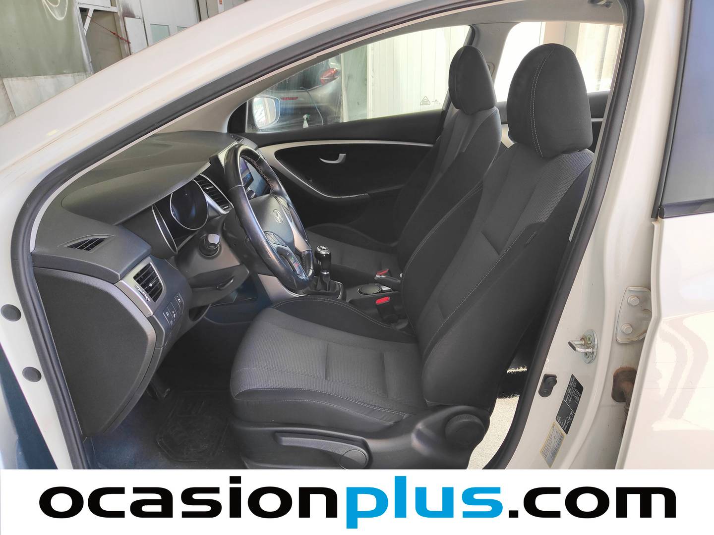 Foto asientos delanteros Hyundai i30 Hyundai i30 1.4 CRDI Tecno (90 CV)