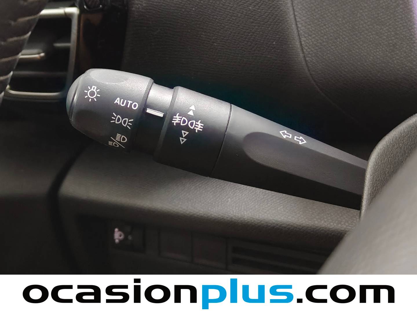 Citroën C4 Citroën C4 BlueHDi 130 S&S Plus EAT8 (131 CV) 131cv