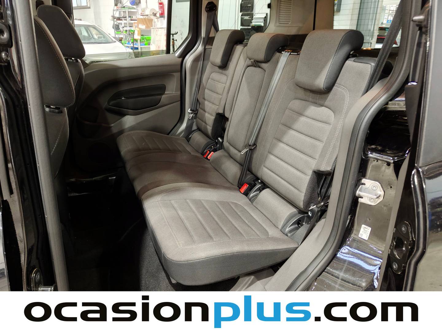 Foto asientos traseros Ford Tourneo Connect Ford Tourneo Connect 1.5 TDCi Titanium (120 CV)