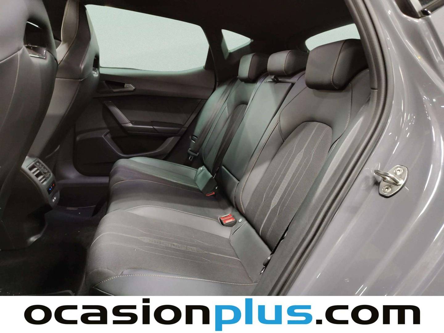 Foto asientos traseros Cupra León Cupra León 2.0 TSI DSG (300 CV)