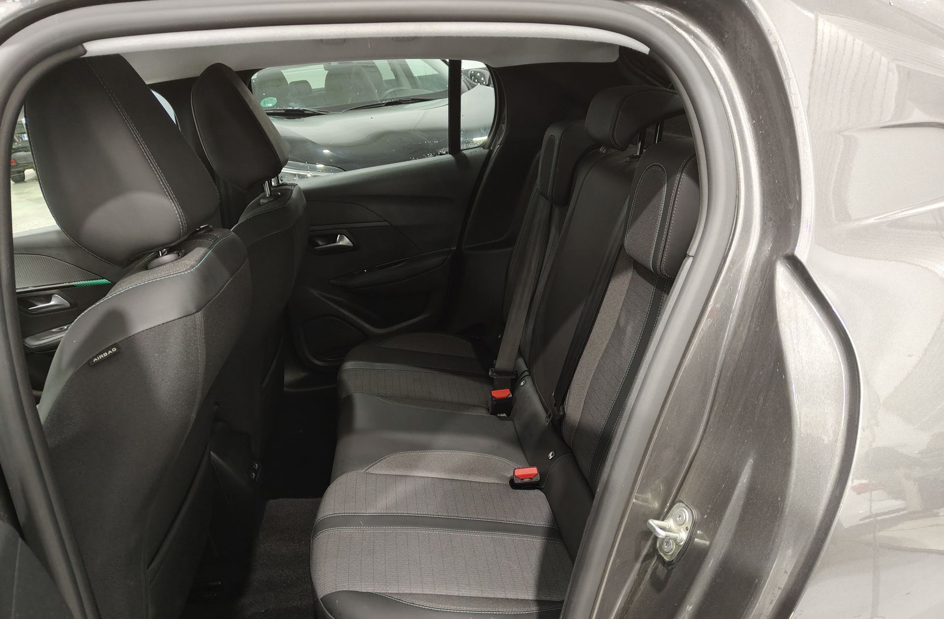 Peugeot 208 PureTech 100 Allure - foto 10