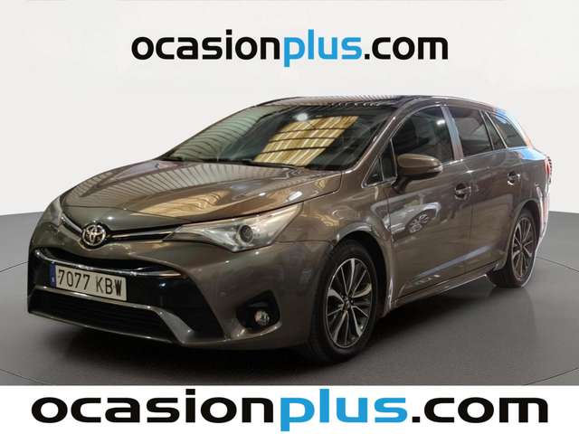Toyota Avensis 150D Touring Sports Executive TS (143 CV) de segunda mano