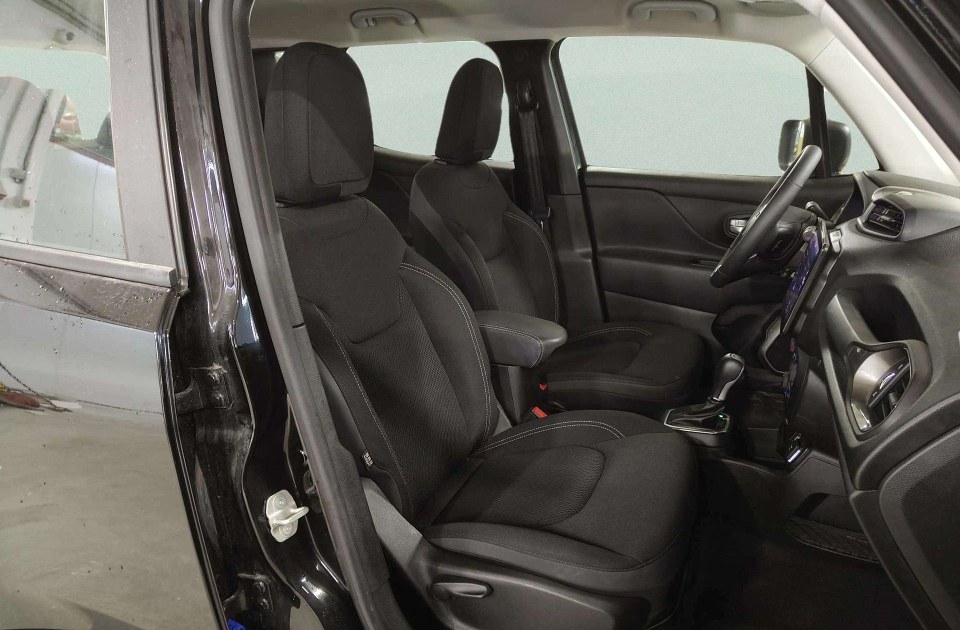 Jeep Renegade eHybrid 1.5 Altitude DCT - foto 16
