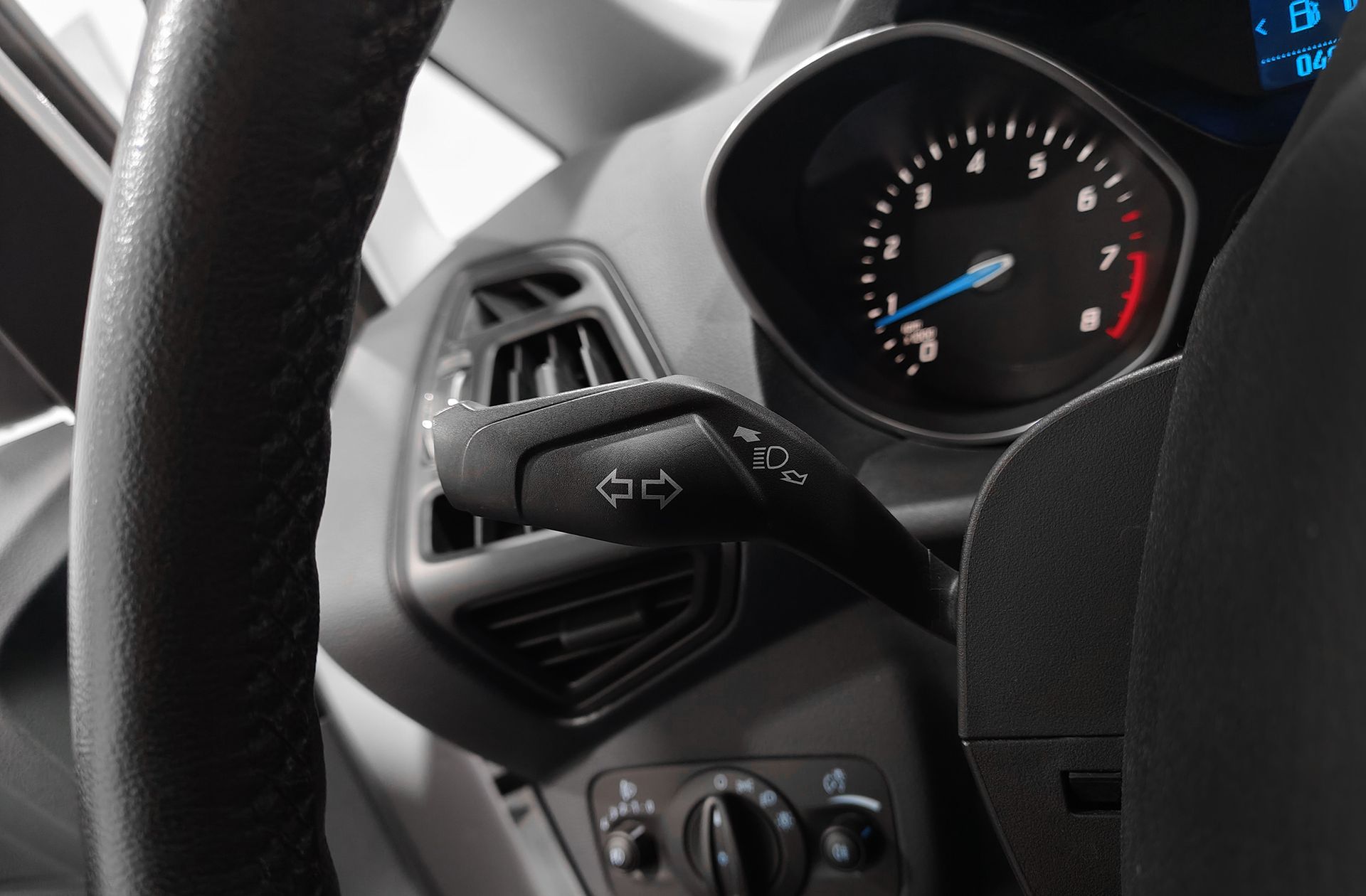 Ford C-Max 1.0 EcoBoost Trend - foto 23
