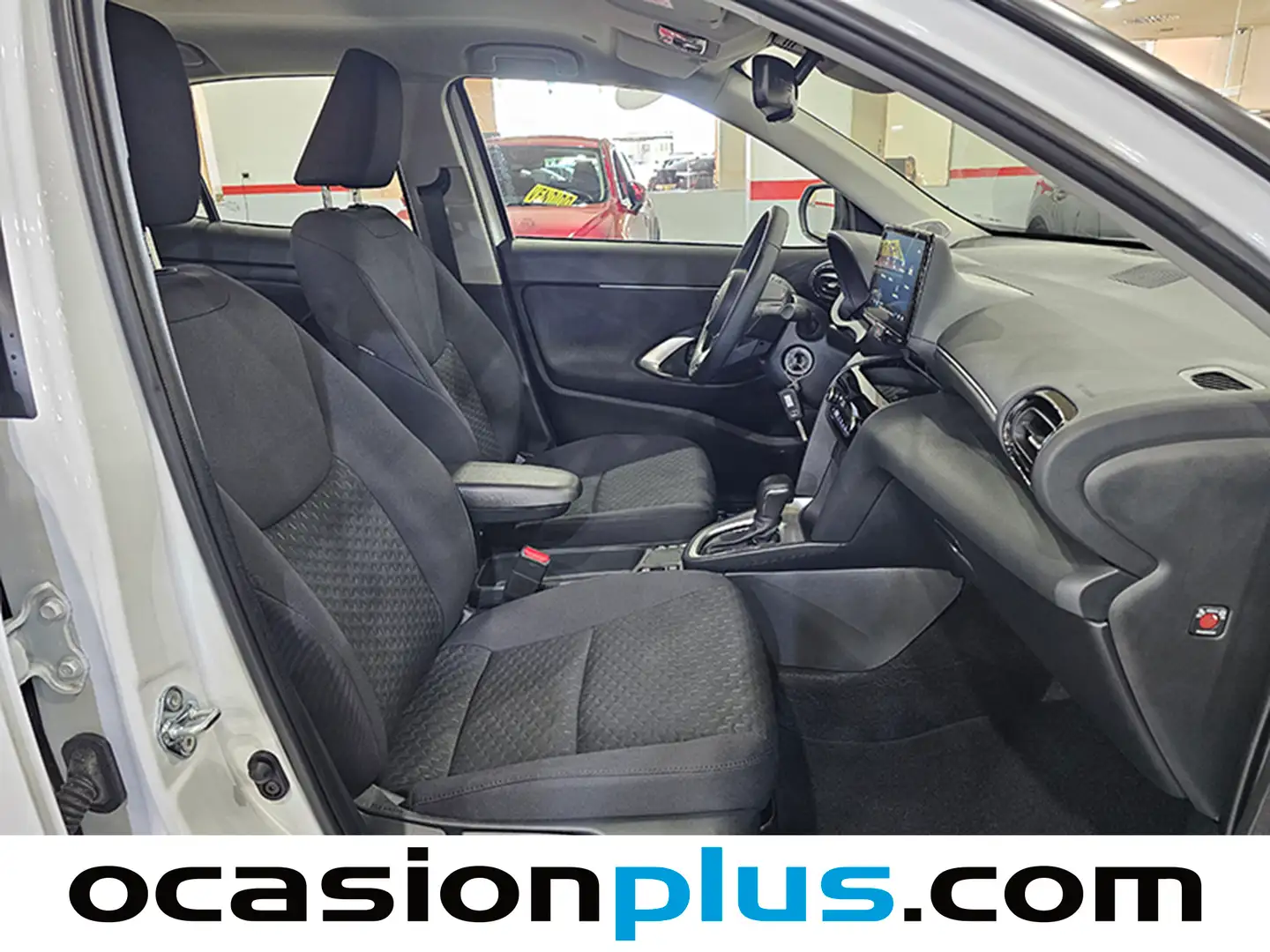 Foto Toyota Yaris Cross Toyota Yaris Cross 120H Business Plus  (116 CV)