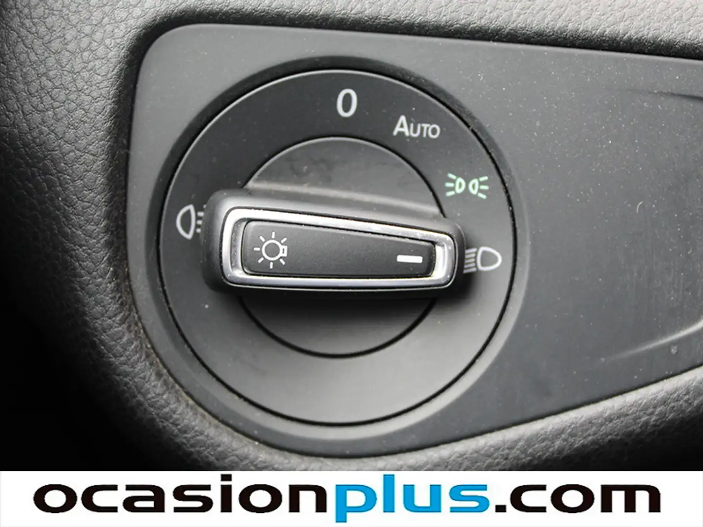 Encendido automático de faros