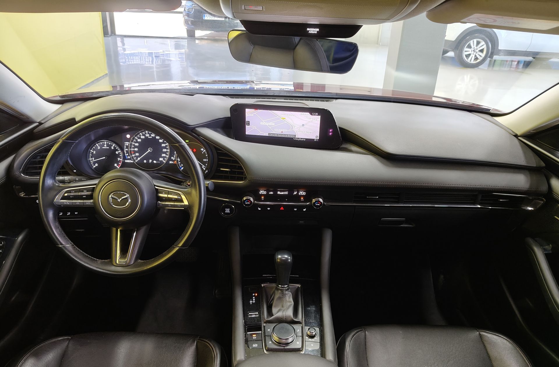 Mazda Mazda3 2.0 Sedan Skyactiv-X Zenith Safety Black - foto 6