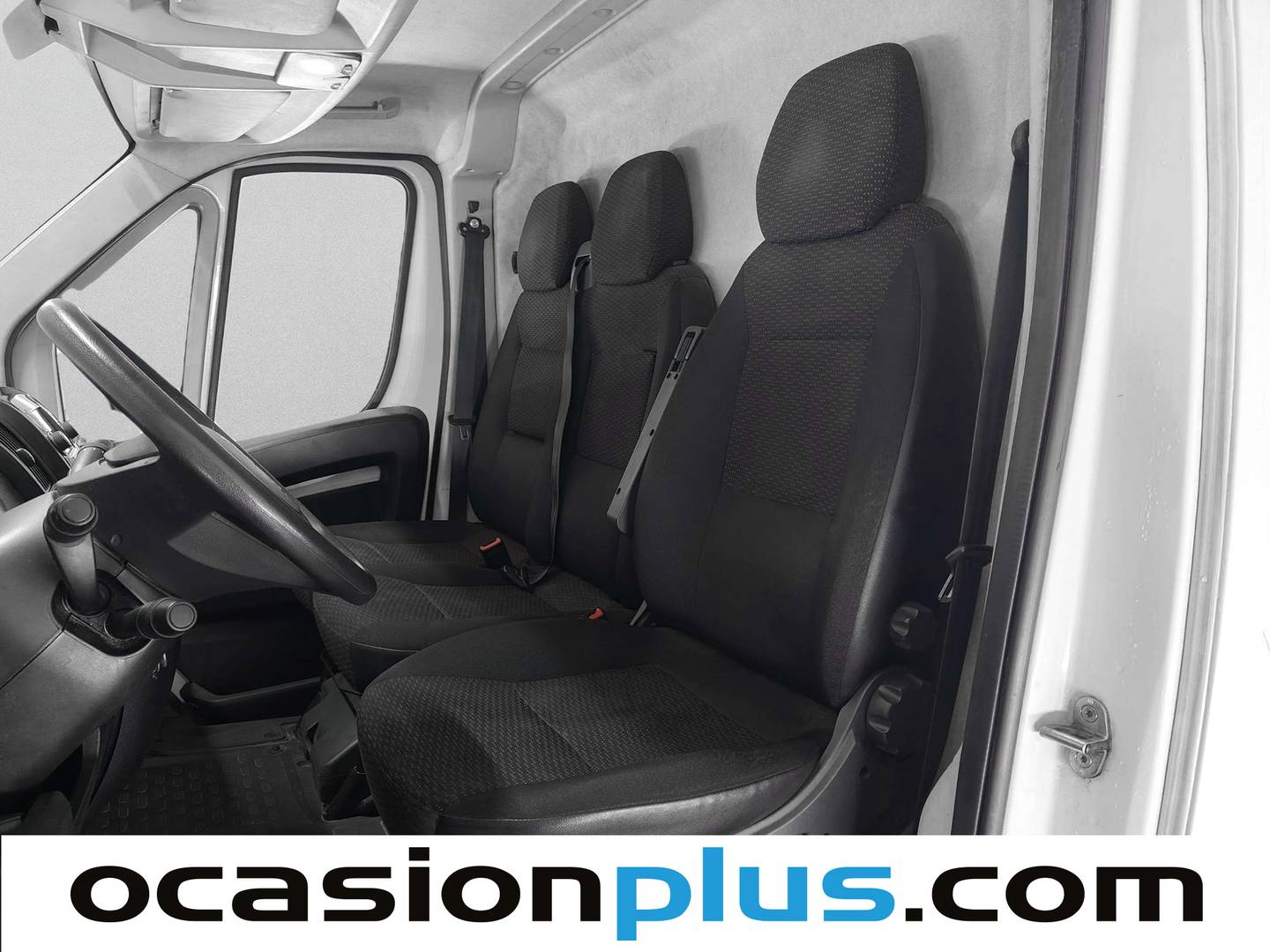 Foto asientos delanteros Peugeot Boxer Peugeot Boxer Furgon BlueHDi 140 S&S Pack 333 L2H2 (140 CV)