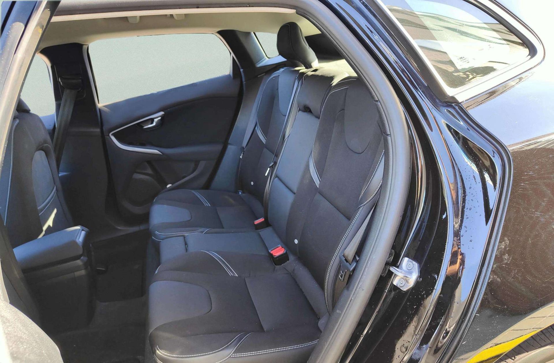 Volvo V40 T2 Kinetic - foto 9