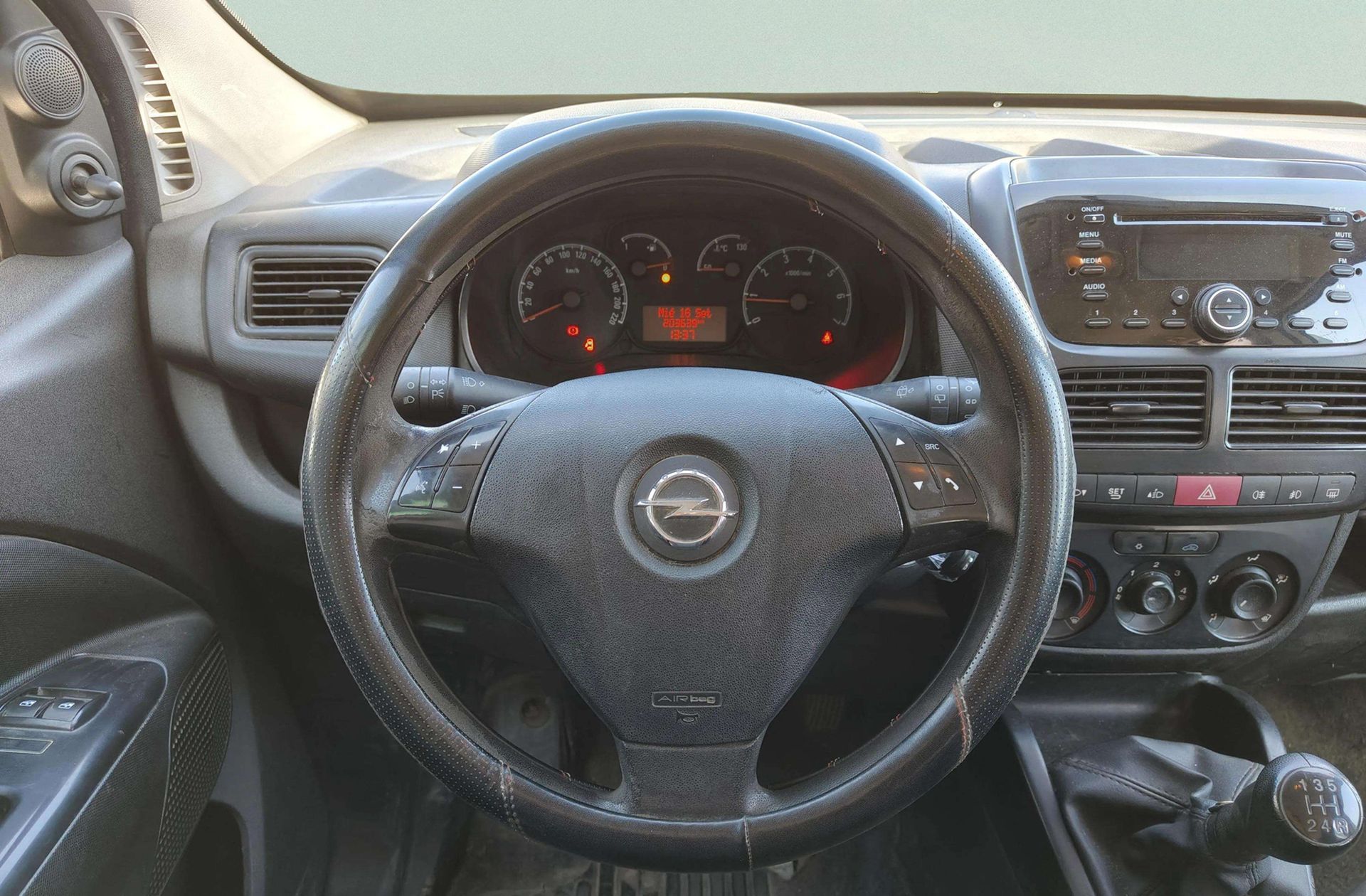 Opel Combo Tour 1.3 CDTI Expression L1H1 - foto 17