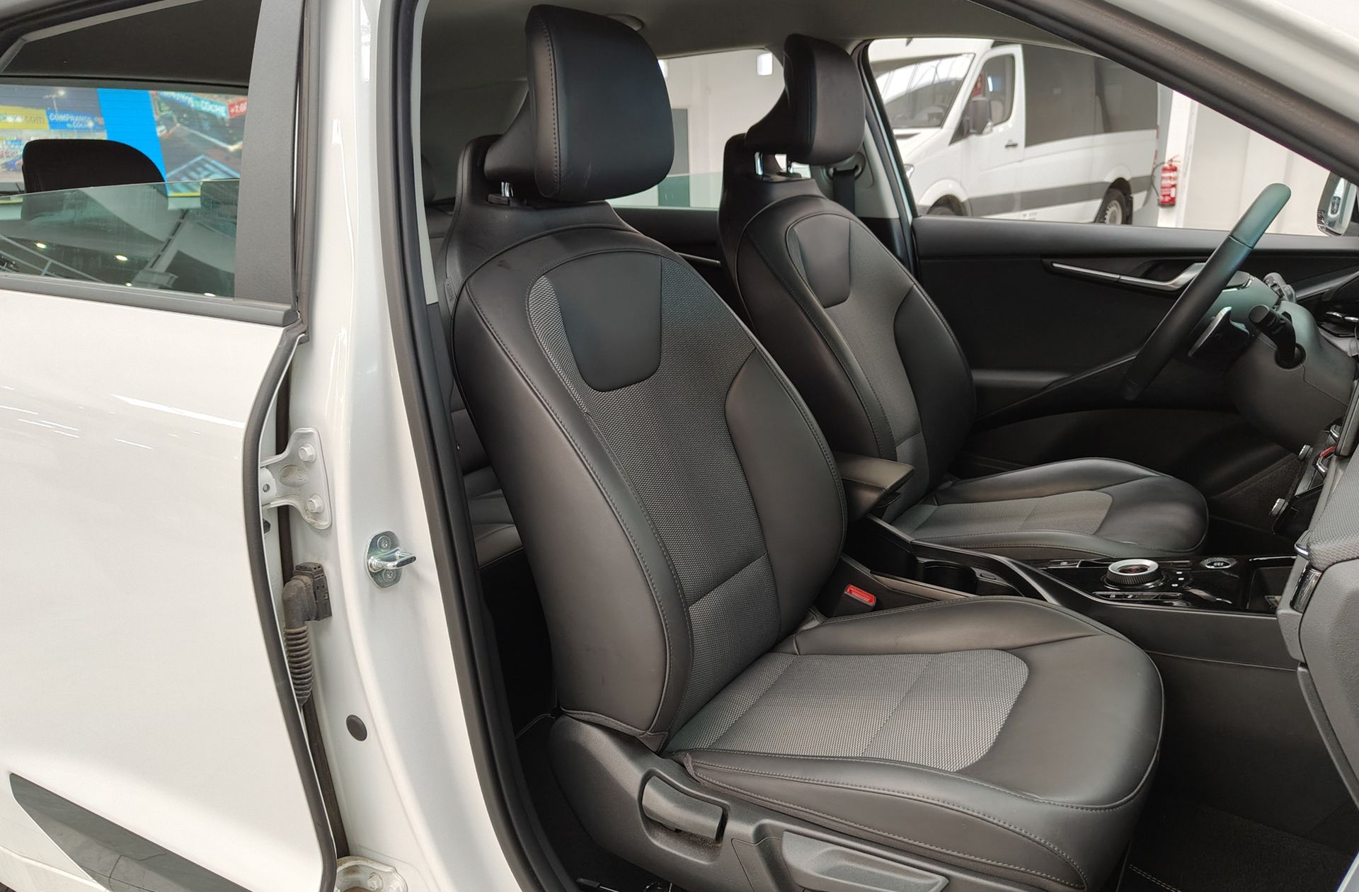 Kia Niro 1.6 GDi HEV Híbrido Drive - foto 19