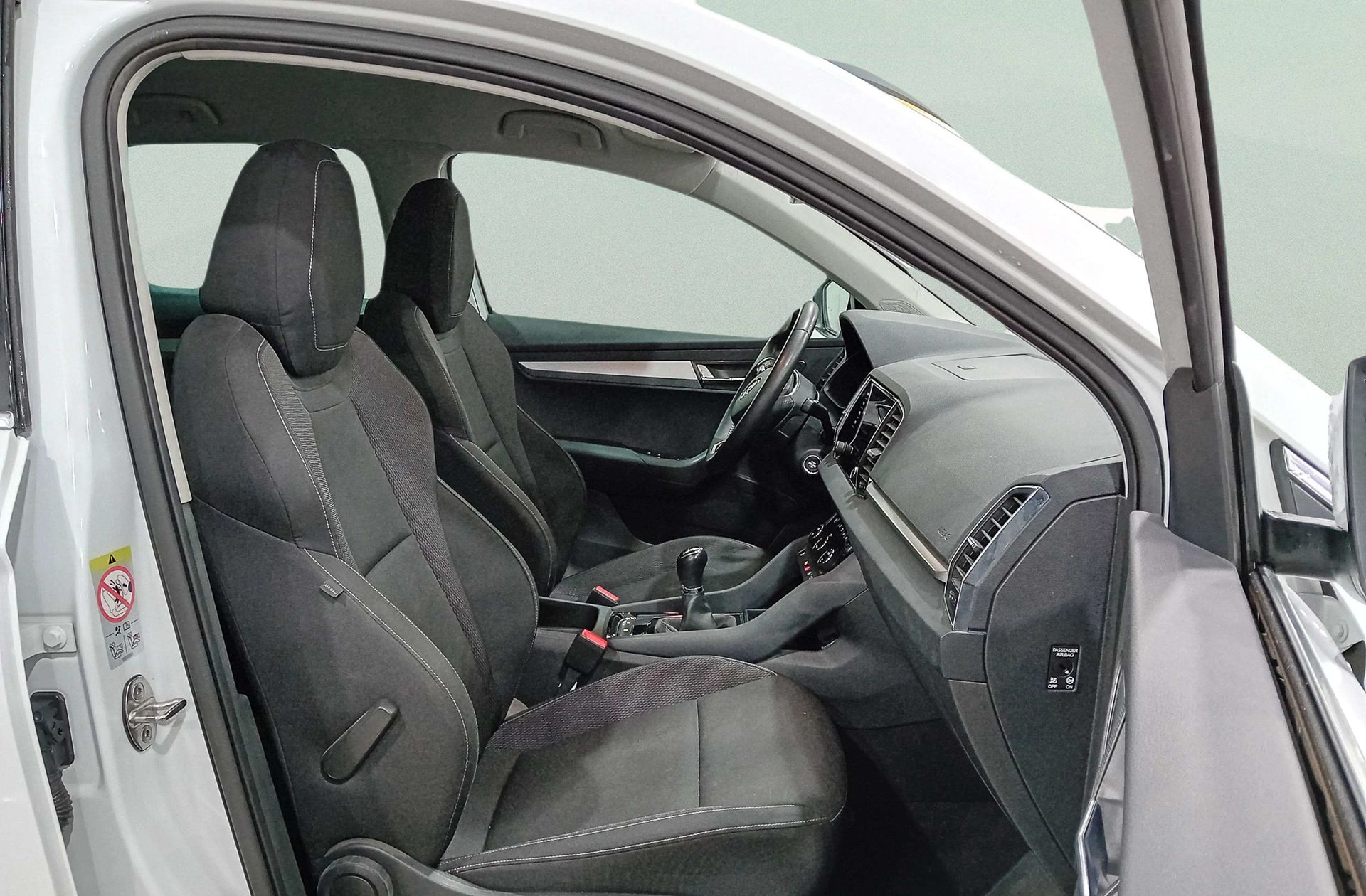 Škoda Karoq 2.0 TDI Selection - foto 18