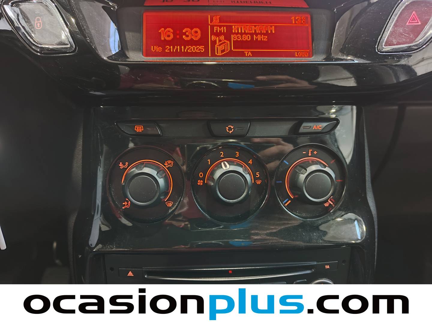 Extras y acabados del Citroën C3 Citroën C3 VTi Tonic  (68 CV)