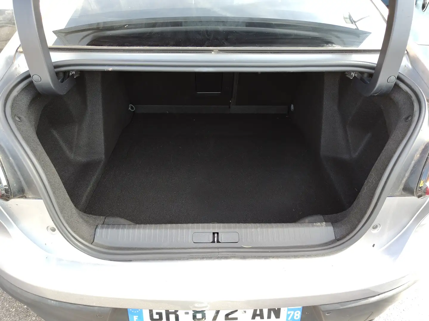 Foto Citroën C4 X Citroen C4 X 1.2 PureTech 130 S&S Shine EAT8 (131 CV)