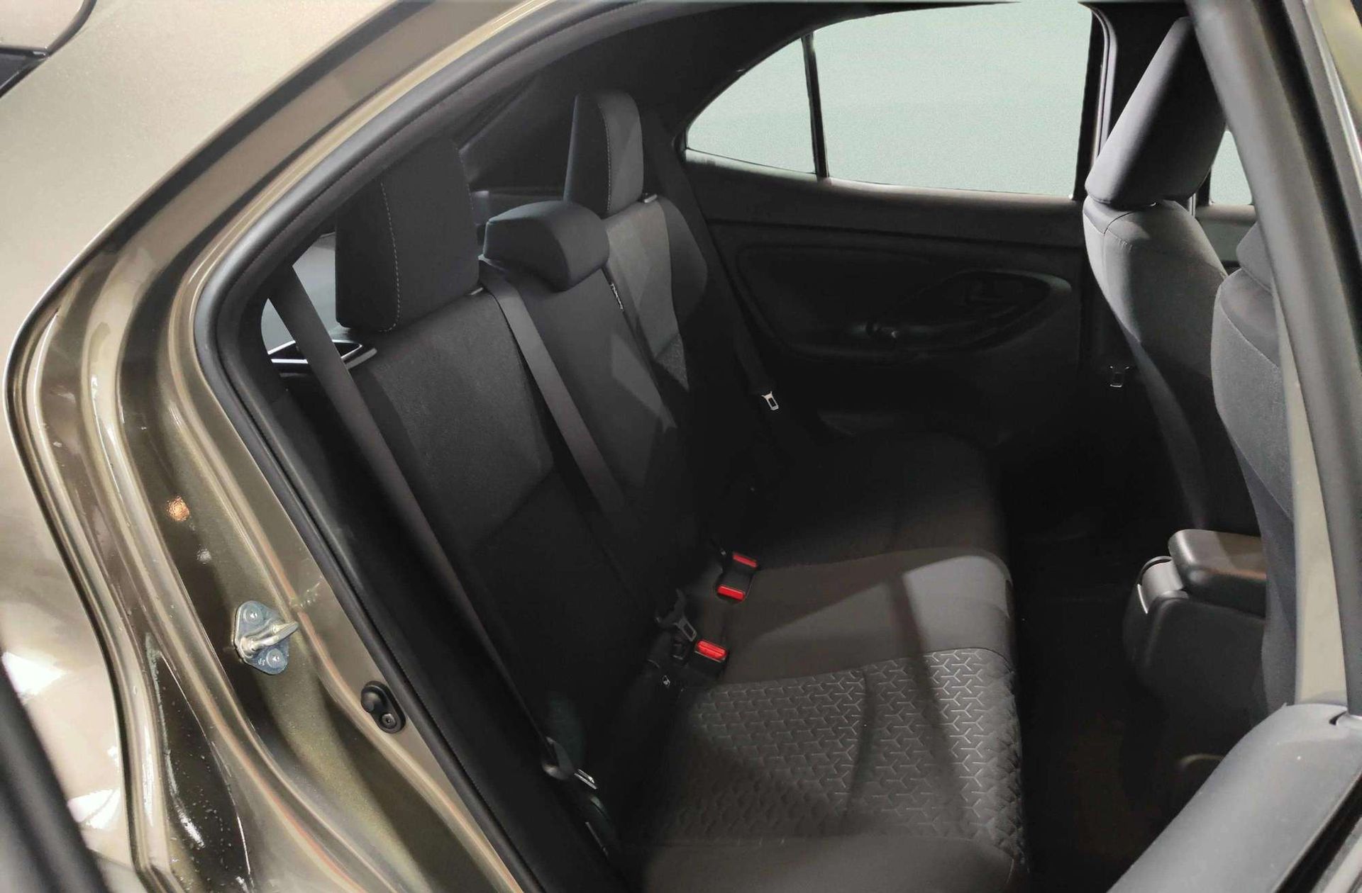 Toyota Yaris Cross 120H Active Tech - foto 17