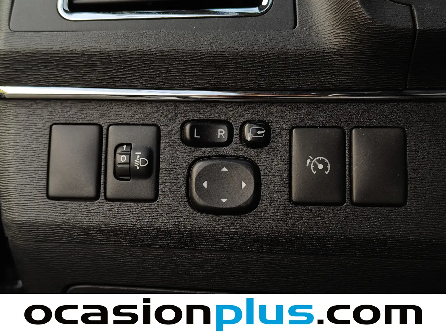 Foto Toyota Avensis Toyota Avensis 120 D Advance (124 CV)