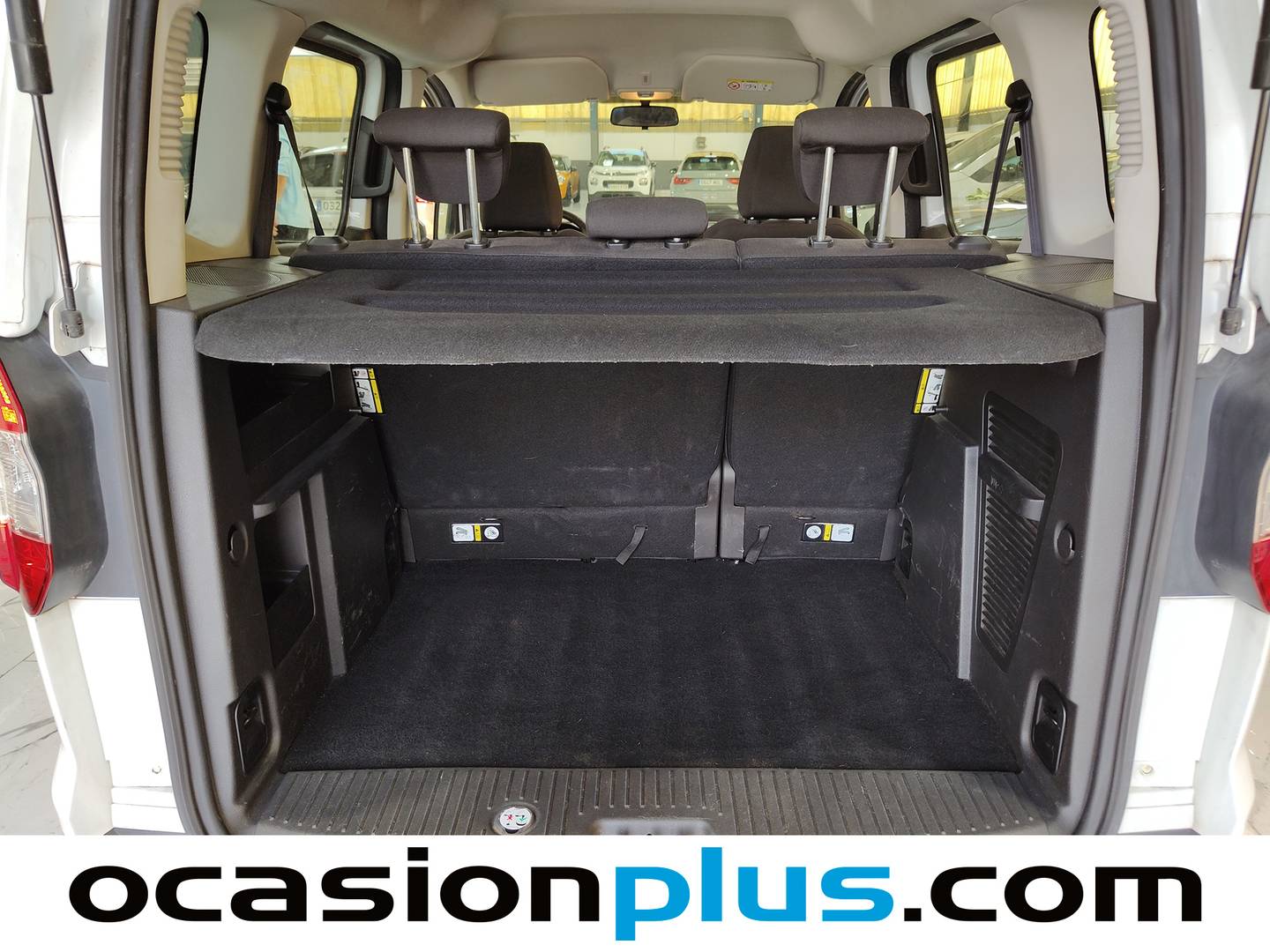 Fotos maletero Ford Tourneo Courier Ford Tourneo Courier 1.0 EcoBoost Ambiente (100 CV)