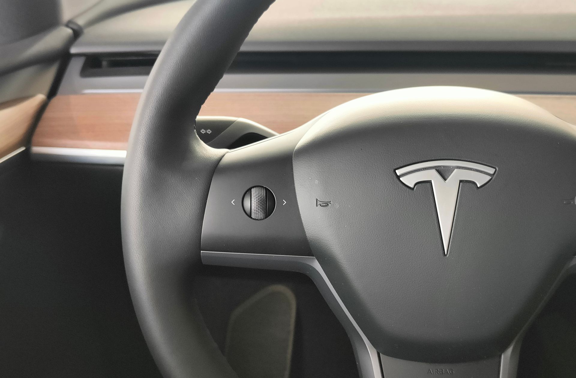 Tesla Model Y Tracción Trasera RWD - foto 25