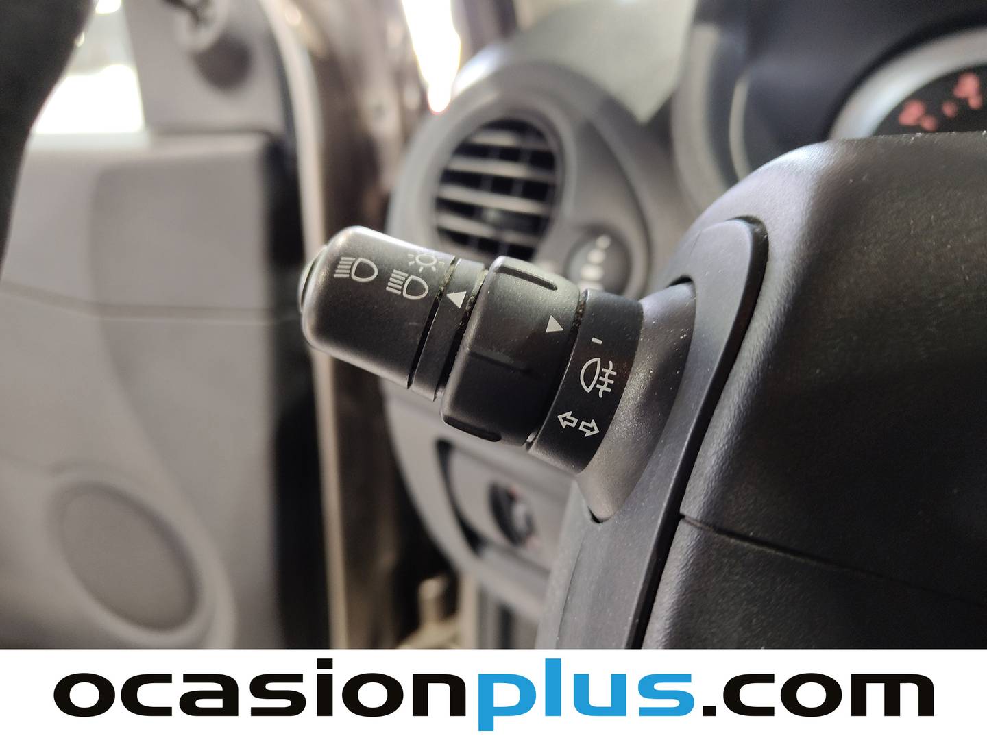 Renault Clio RENAULT Nuevo Clio Grand Tour Authentique 1.2 16v 75 eco2 ( 75 cv ) seminuevo