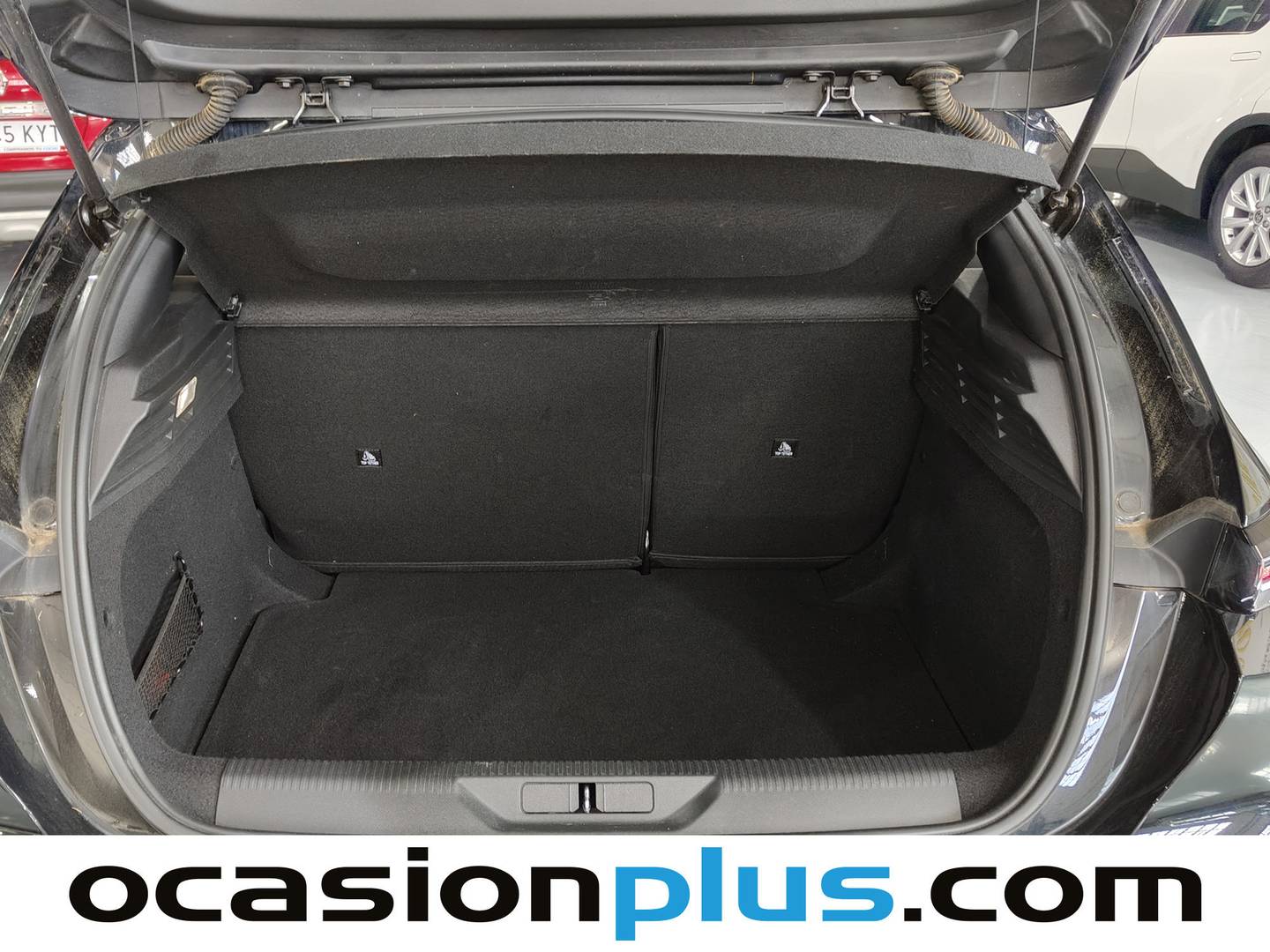 Foto Peugeot 308 Peugeot 308 PureTech 130 S&S Active EAT8  (130 CV)