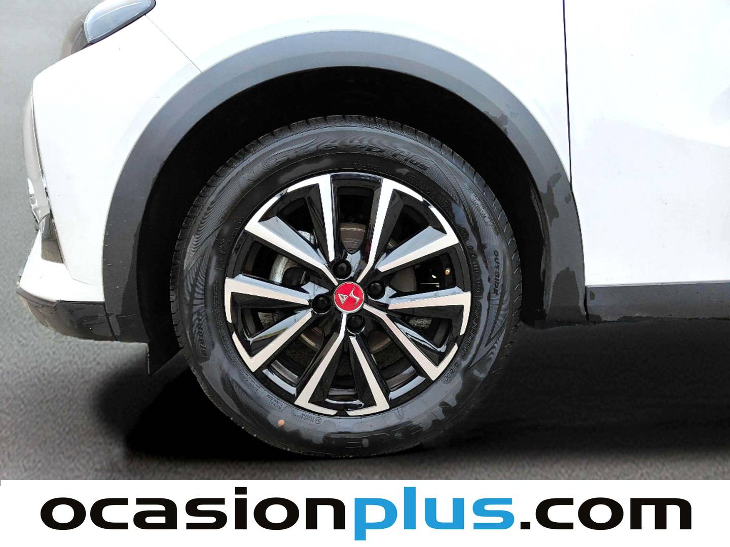 Foto DS DS 3 DS DS3 PureTech 130 Performance Line Auto (130 CV)