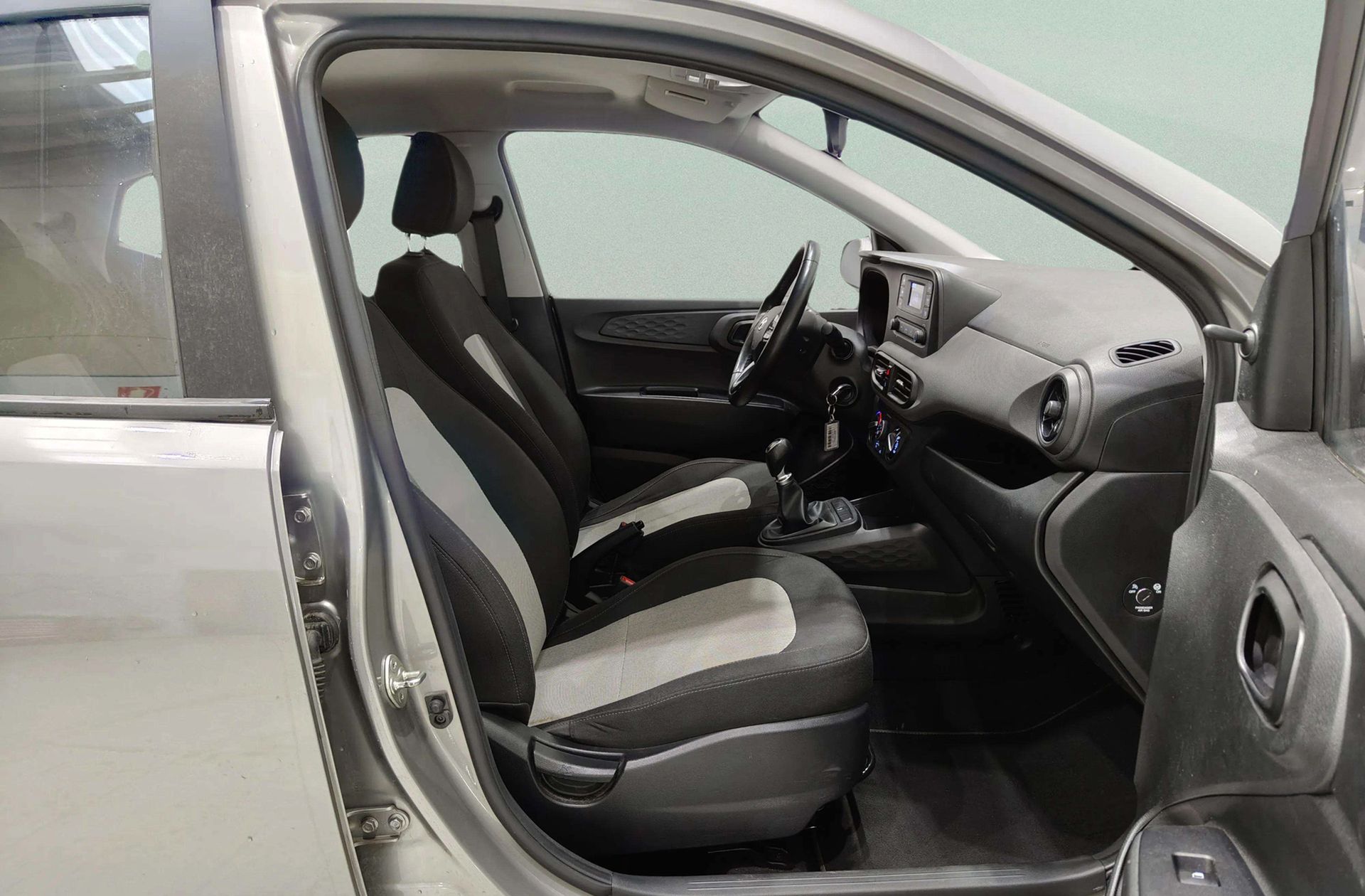 Hyundai i10 1.0 Klass - foto 15