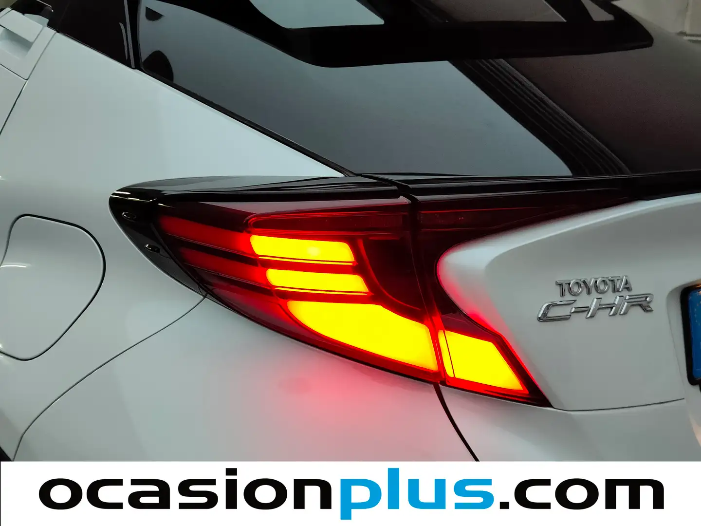 Foto Toyota C-HR Toyota C-HR 180H Advance (184 CV)