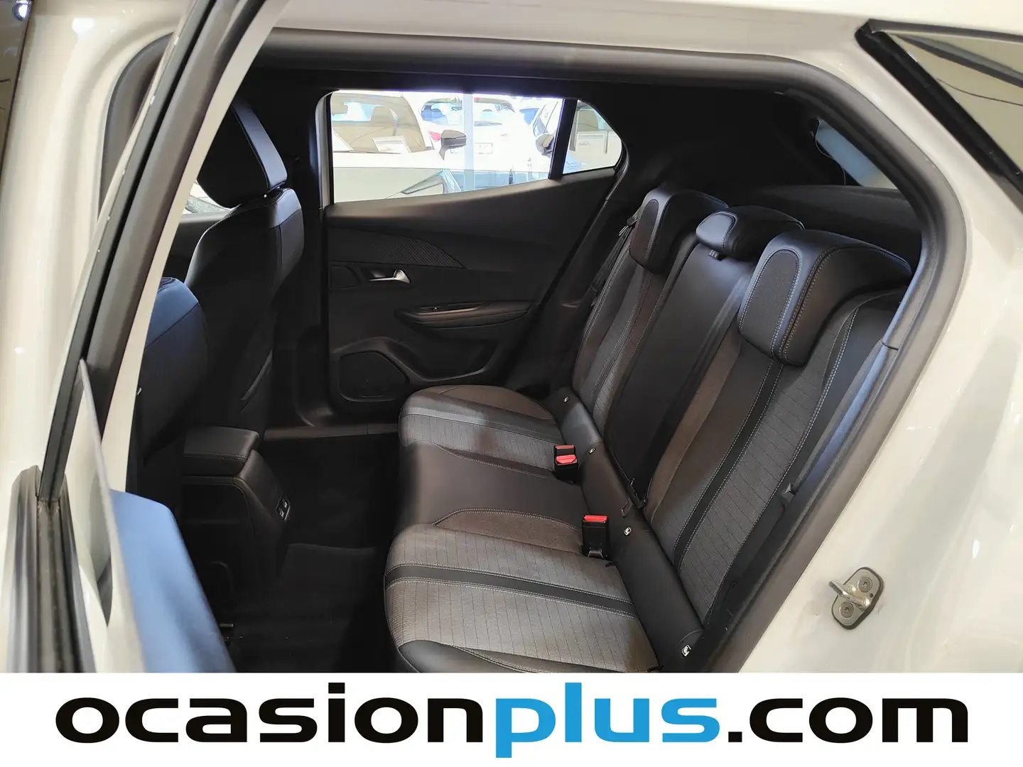 Foto Peugeot 2008 Peugeot 2008 PureTech 100 S&S Allure (100 CV)