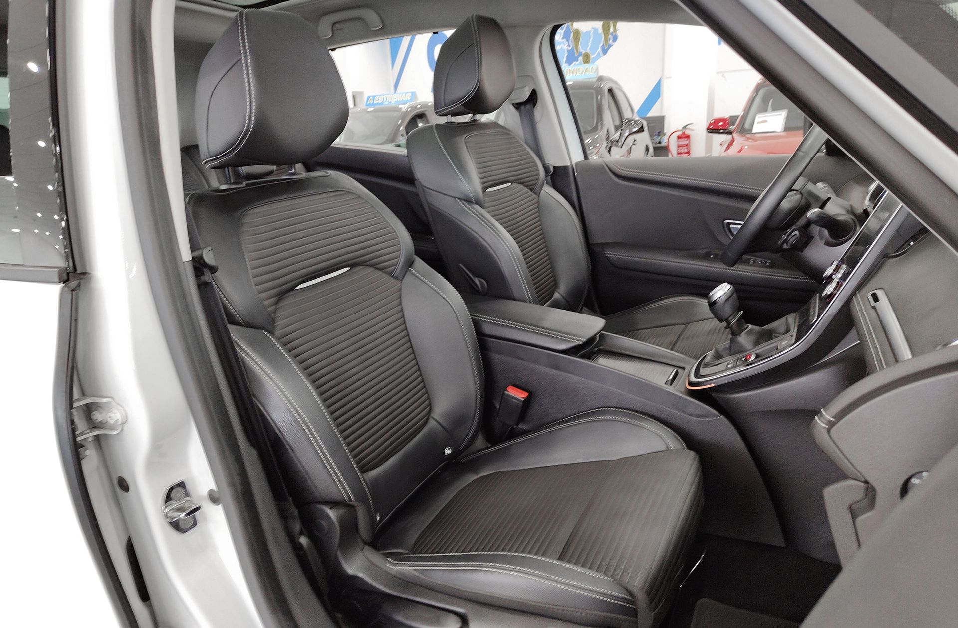 Renault Scénic Zen TCe GPF - foto 21