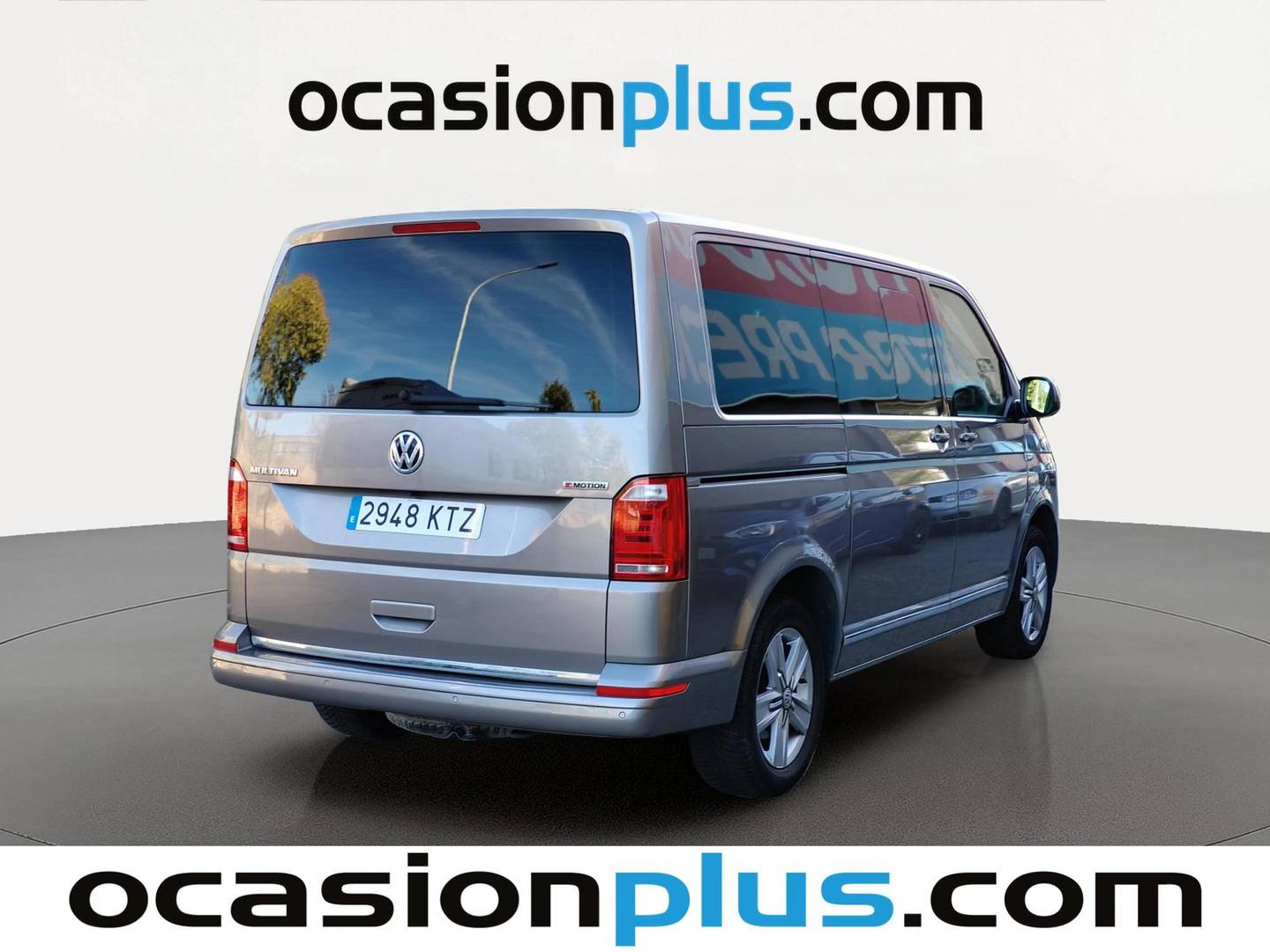 Foto trasera Volkswagen Multivan Volkswagen Multivan Premium Batalla Corta 2.0 TDI 4Motion BMT (150 CV) DSG 7 Plazas derecha