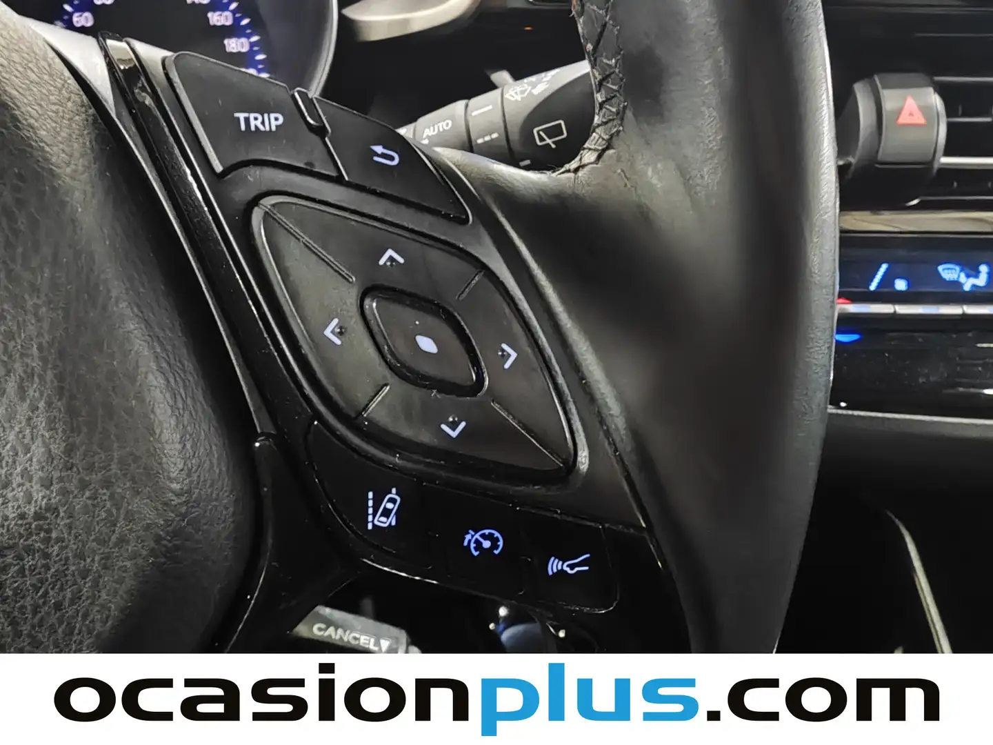 Foto Toyota C-HR Toyota C-HR 1.8 125H Advance Plus Luxury (122 CV)