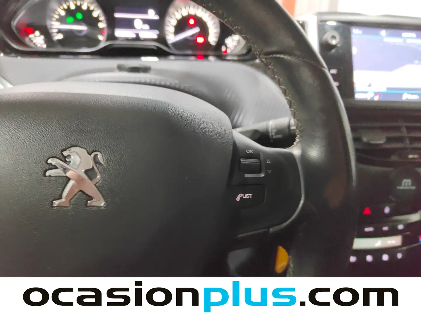 Foto Peugeot 208 Peugeot 208 PureTech 110 S&S Allure EAT6 (110 CV)