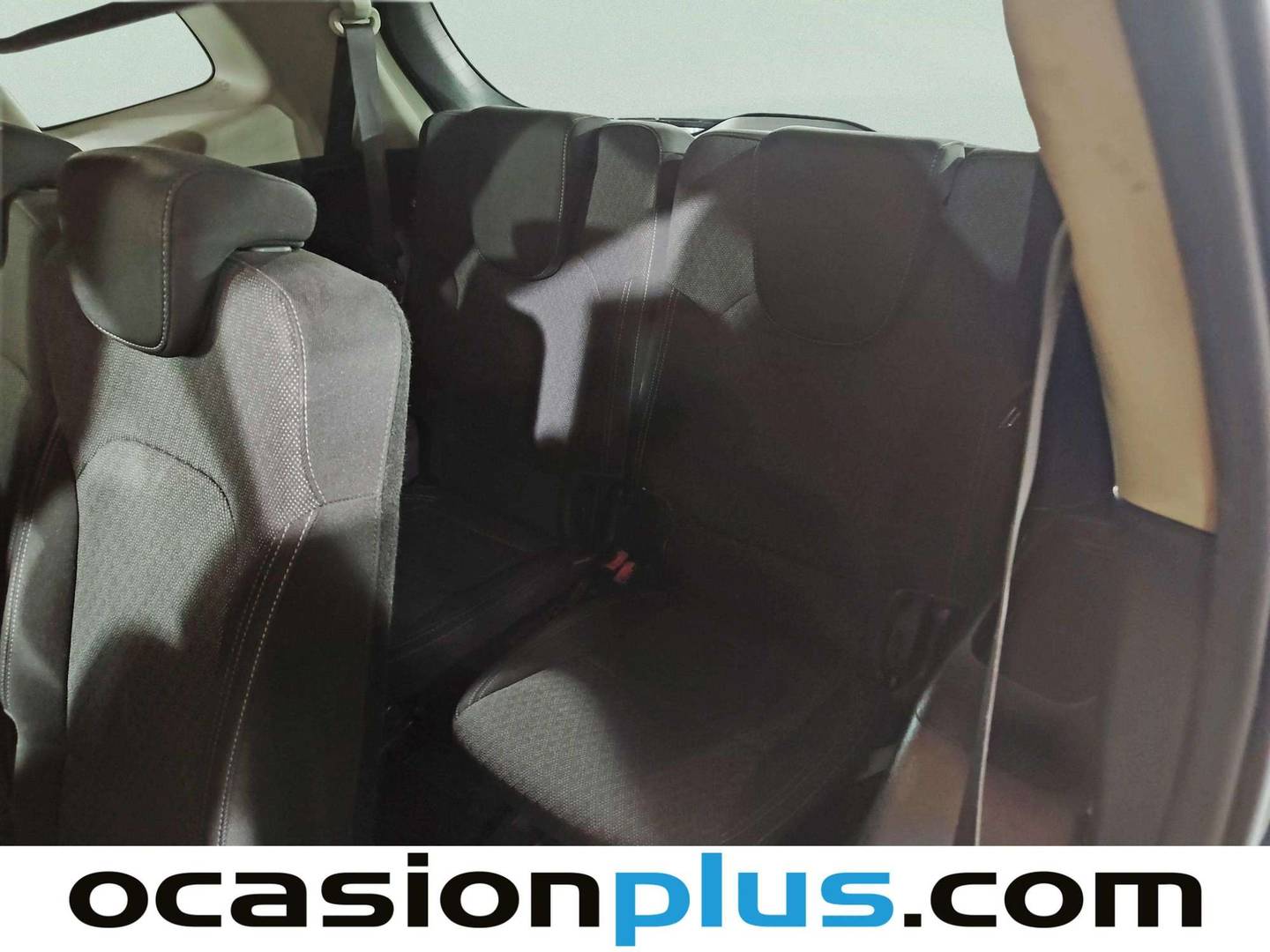 Foto asientos delanteros KIA Carens KIA Carens 1.6 GDi Drive (135 CV) 7 Plazas