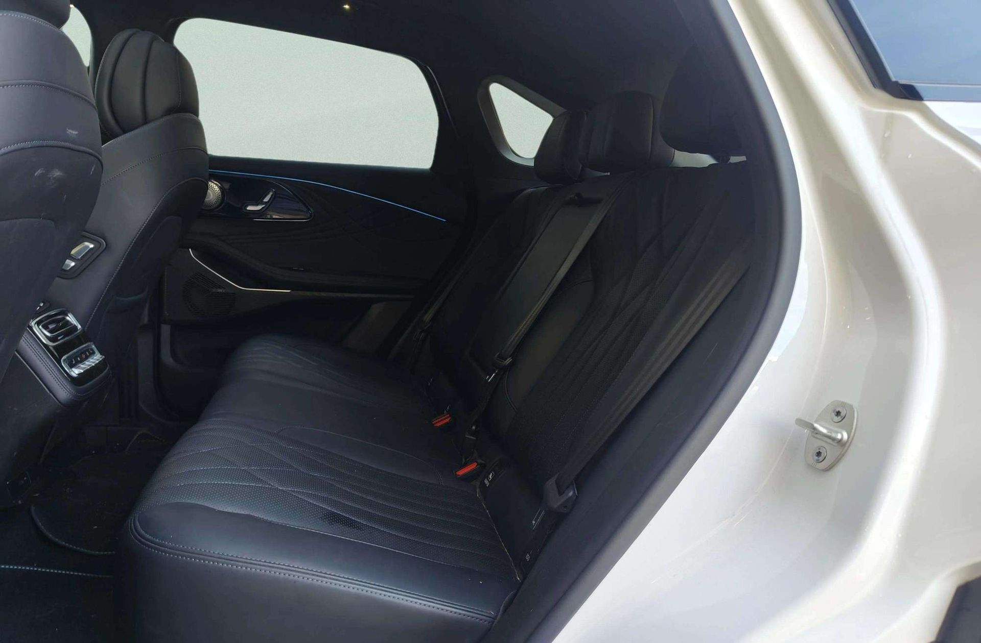 Omoda 9 1.5 T-GDi SHS Premium AWD - foto 22