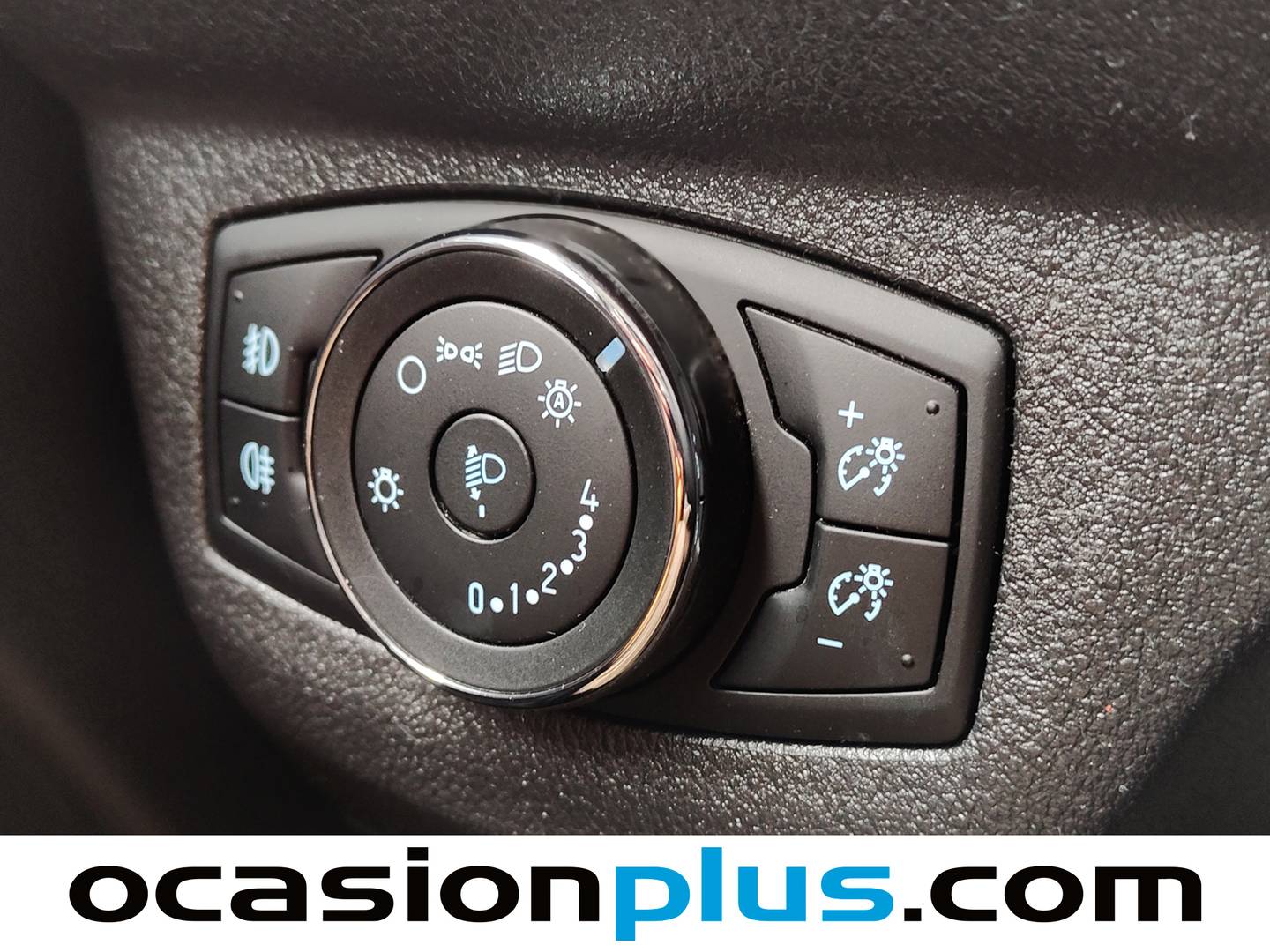 Extras y acabados del Ford Tourneo Courier Ford Tourneo Courier 1.5 TDCi Trend (75 CV)