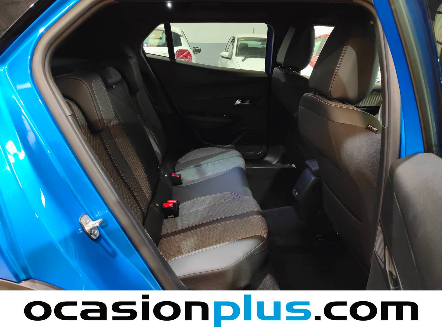 Foto Peugeot 2008 Peugeot 2008 PureTech 130 S&S Allure EAT8 (130 CV)