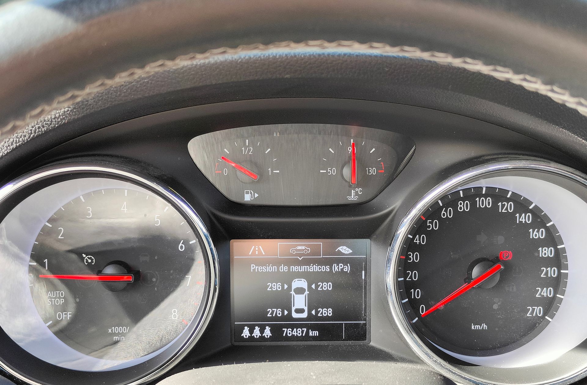 Opel Astra 1.4 Turbo Dynamic - foto 21