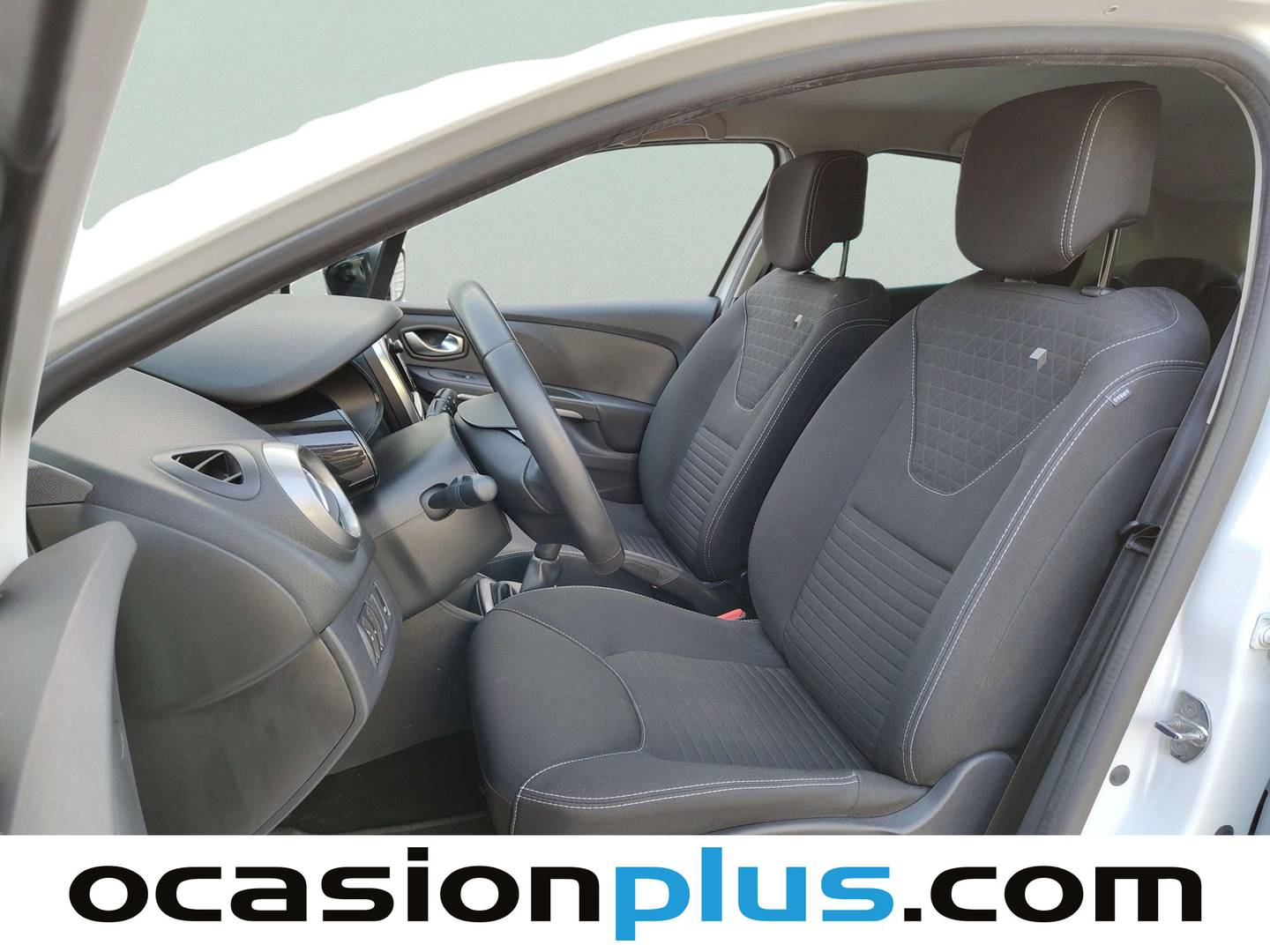 Foto asientos delanteros Renault Clio Renault Clio Limited Energy TCe (90 CV)