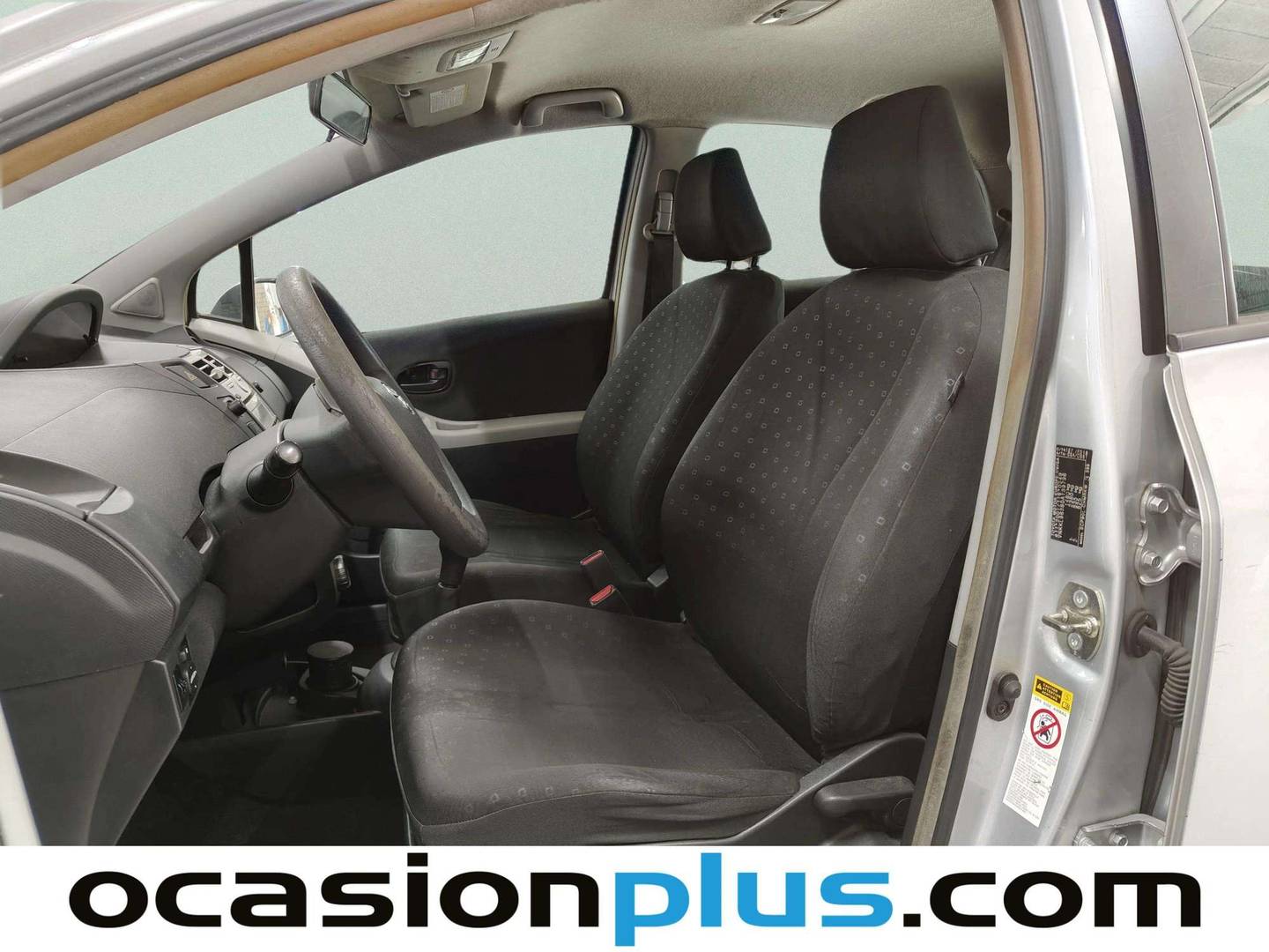 Foto asientos delanteros Toyota Yaris Toyota Yaris 1.3 VVT-i Yaris (87 CV)