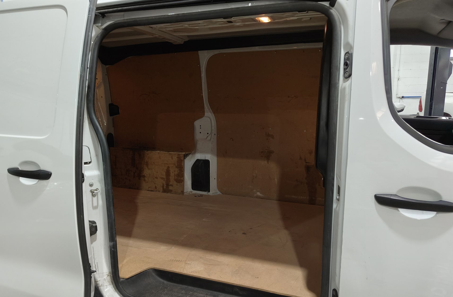 Fiat Scudo Furgon 1.5 BlueHDi L2 - foto 16