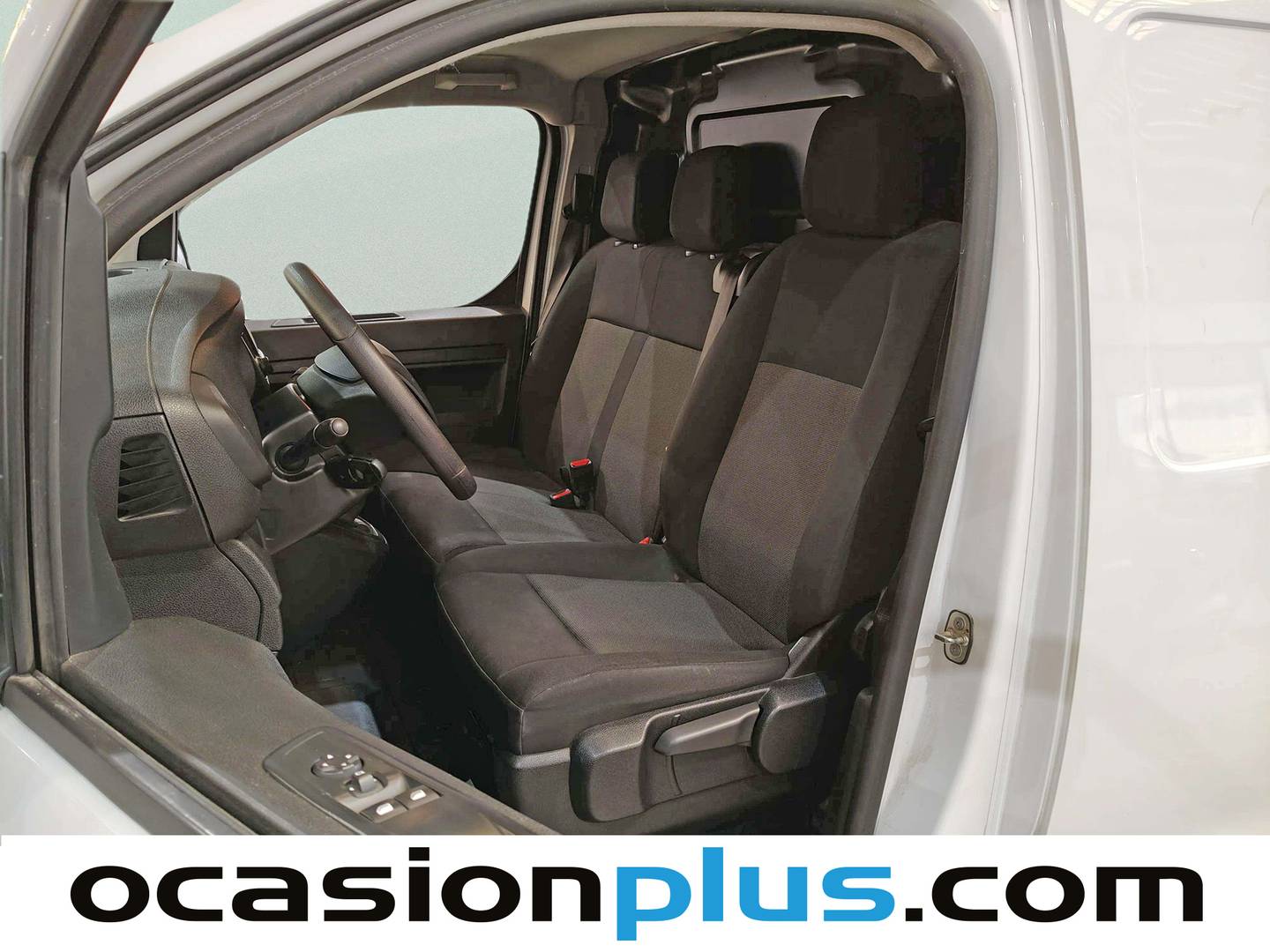 Foto asientos delanteros Peugeot Expert Peugeot Expert Furgon BlueHDi 100 Standard (102 CV)