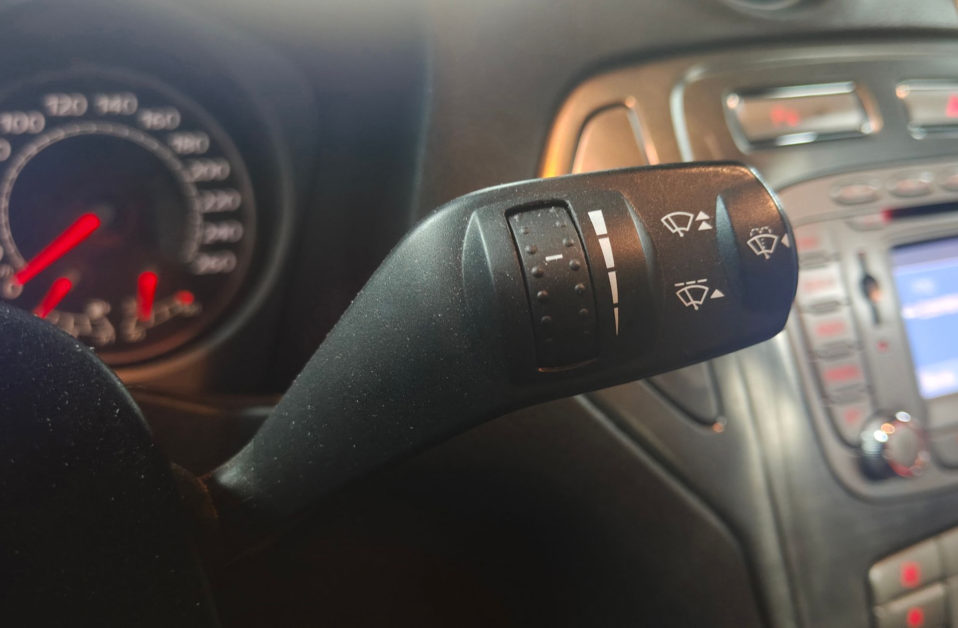Ford Mondeo 2.0 TDCi Titanium PowerShift - foto 25
