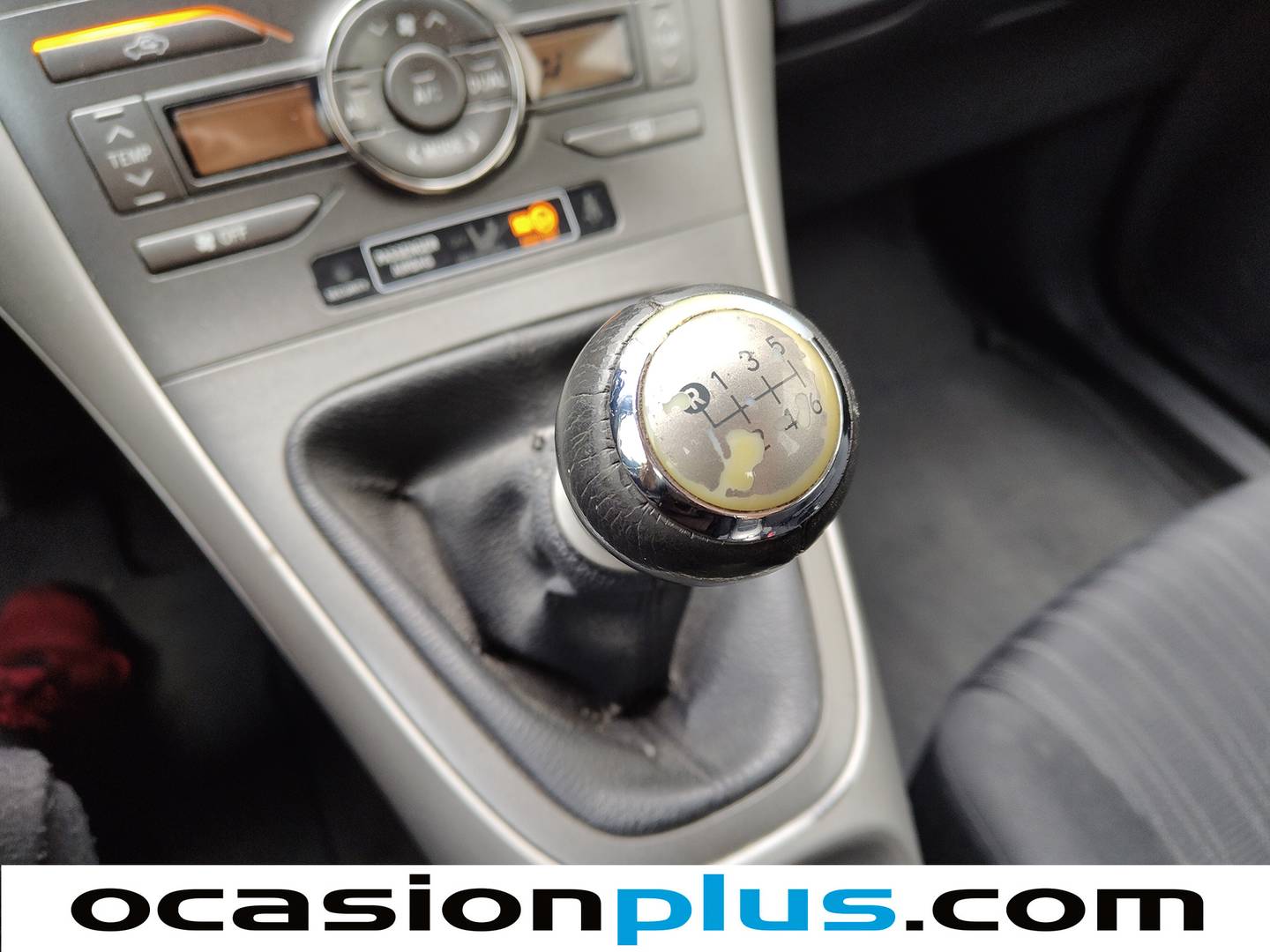 Foto Toyota Auris Toyota Auris 2.0 D-4D Sol (126 CV)