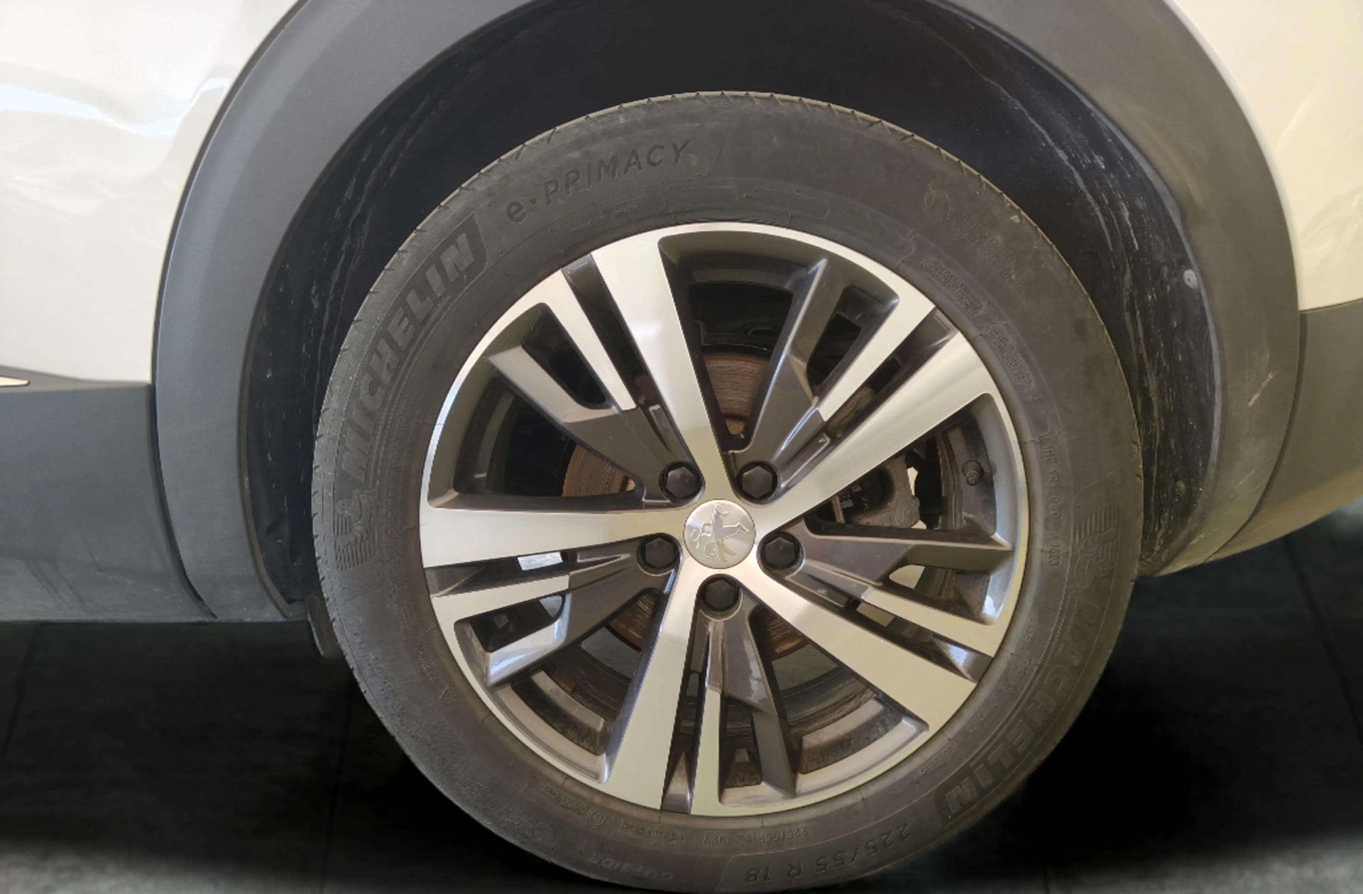 Peugeot 3008 300 Allure Pack e-EAT8 - foto 32