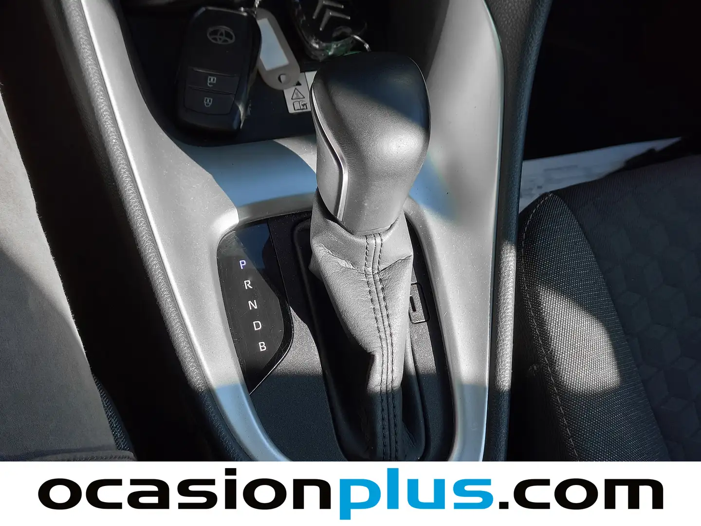 Foto Toyota Yaris Toyota Yaris 120H Business Plus (116 CV)