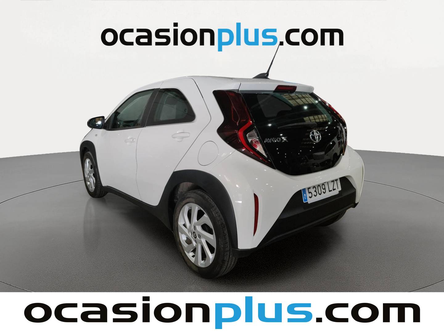 Foto Toyota Aygo X Cross Toyota Aygo X Cross 1.0 VVT-I Play (72 CV)