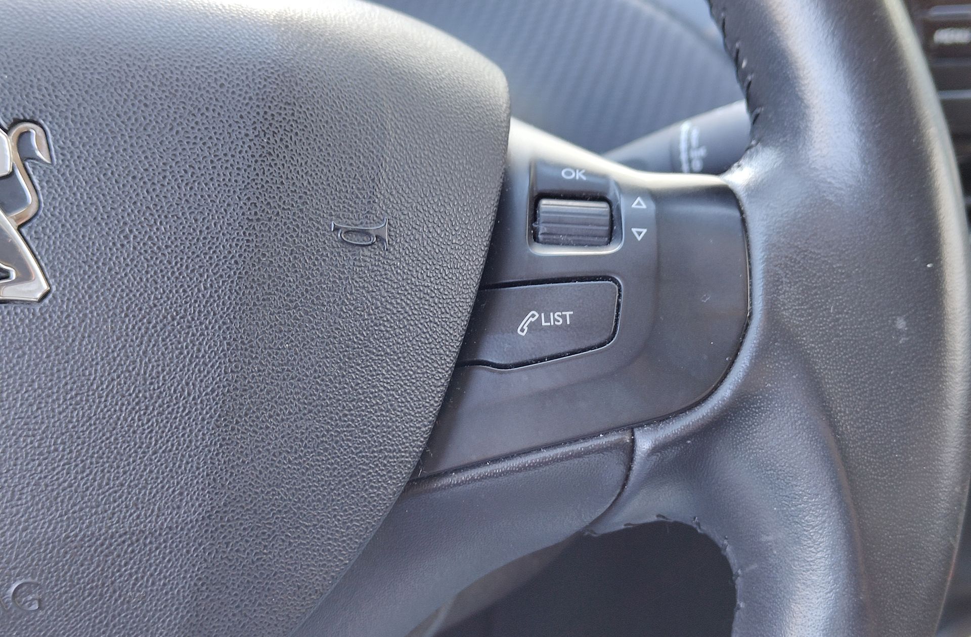 Peugeot 208 PureTech 82 Style - foto 28
