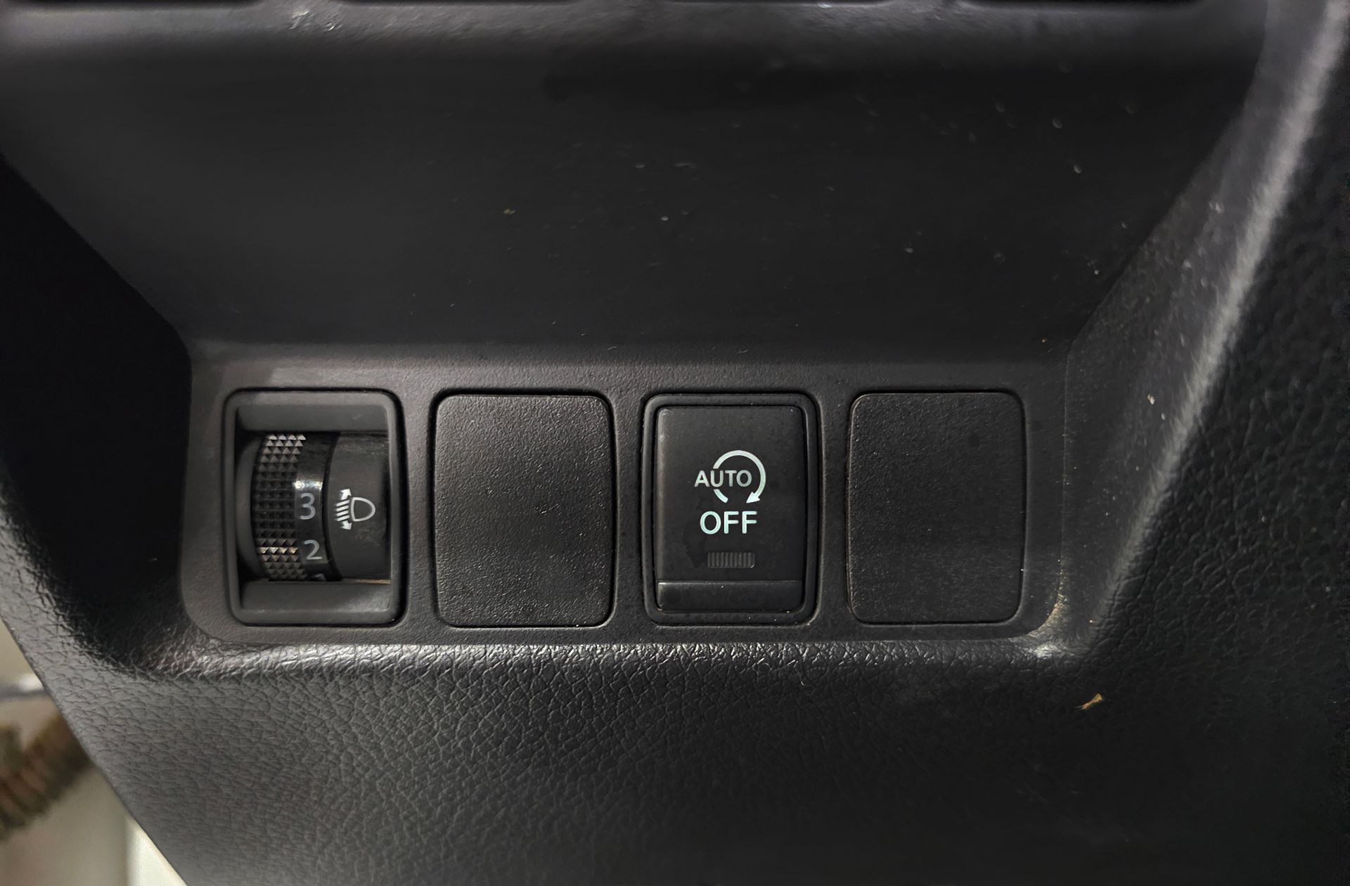 Nissan X-Trail 1.6 dCi N-Connecta - foto 14