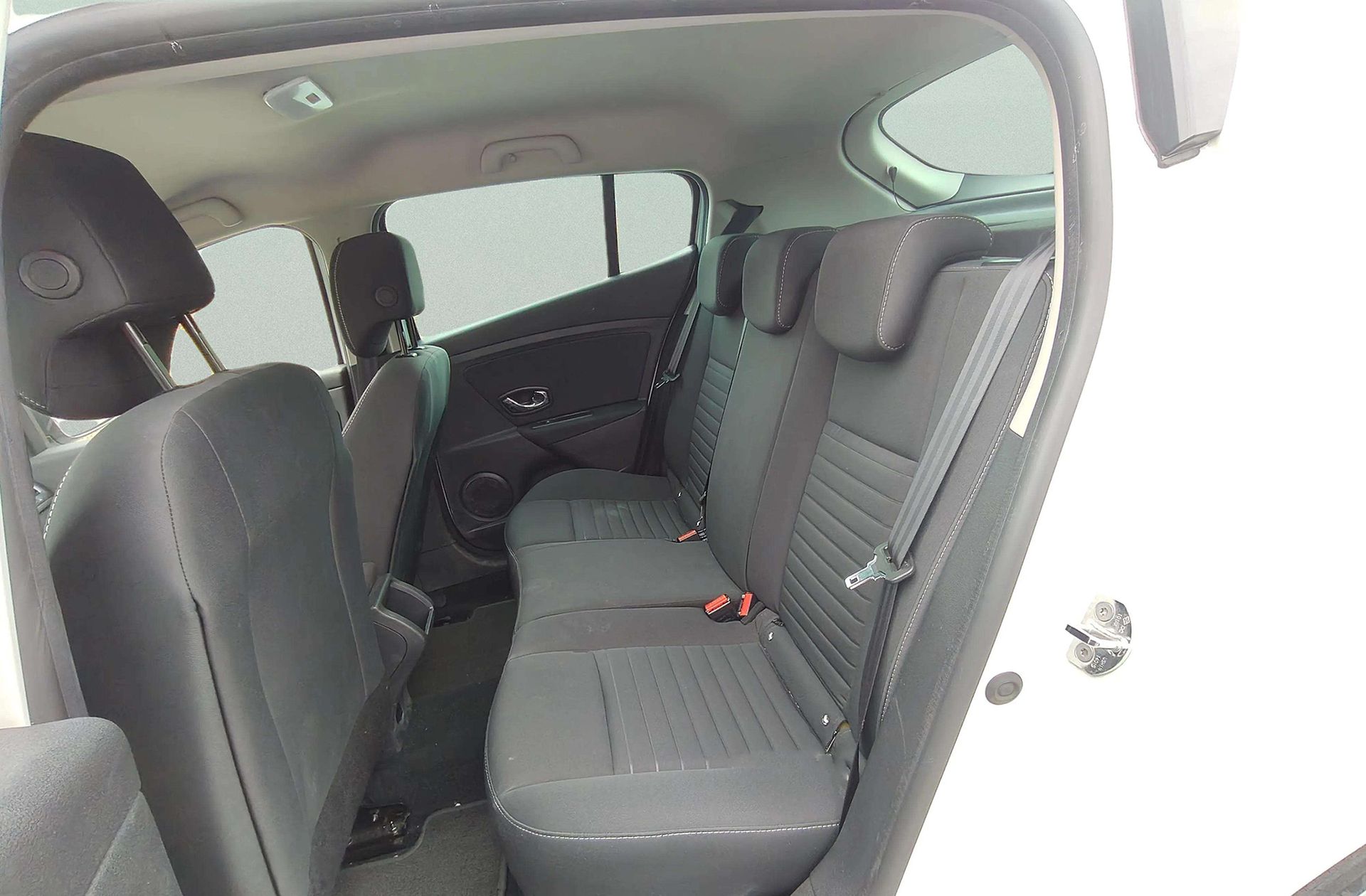 Renault Mégane Limited dCi - foto 8